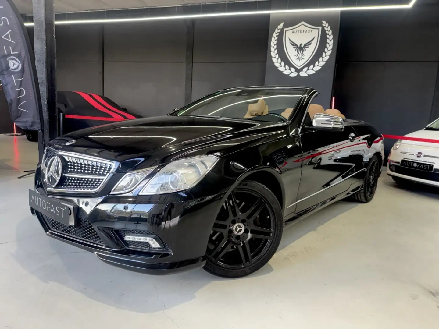 Mercedes-Benz E 350 Cabrio CGI BE 7G Plus Nero - 1