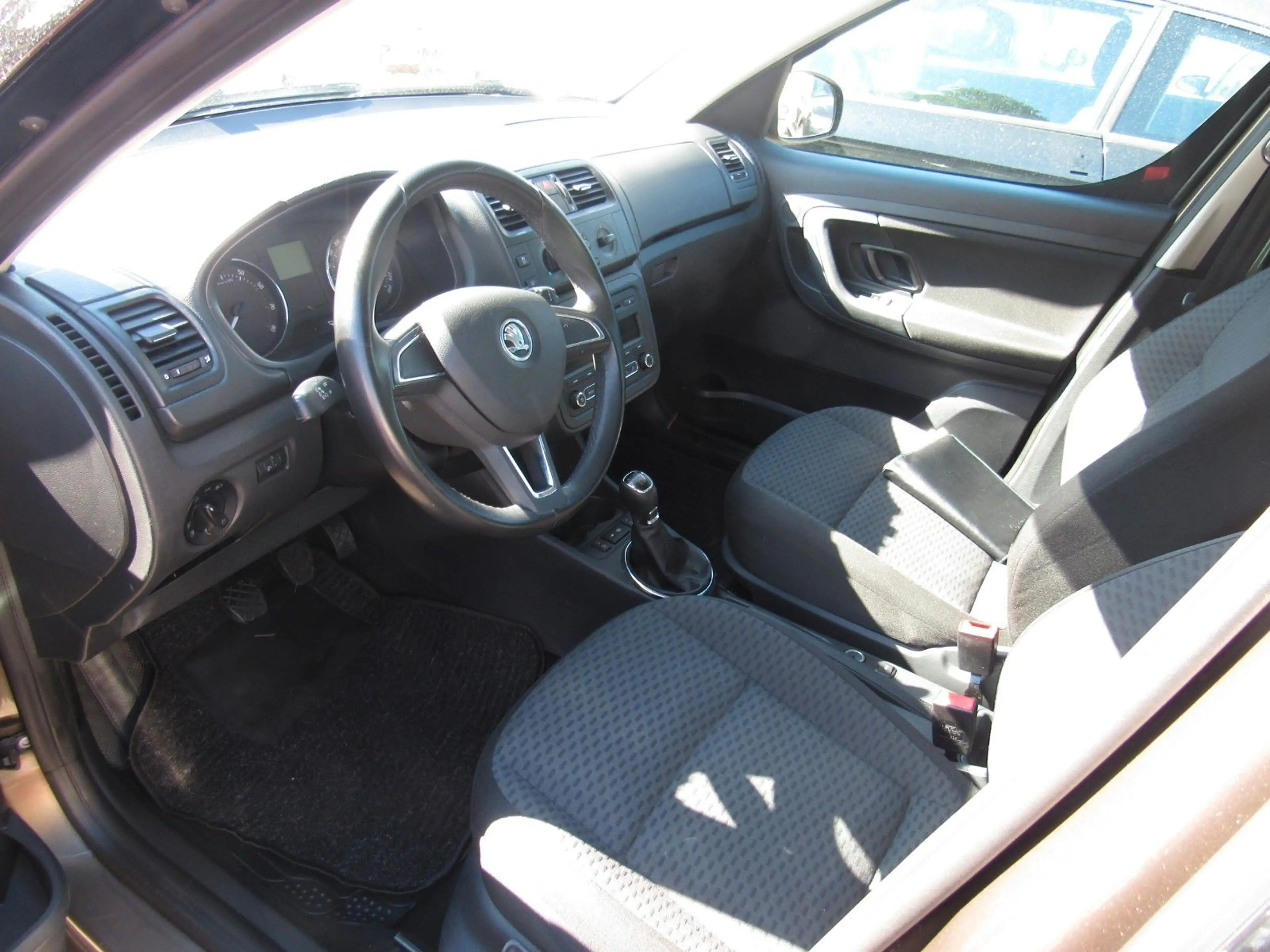 Skoda Roomster Fresh,KLIMA,ALU,SITZHEIZUNG. — photo 8