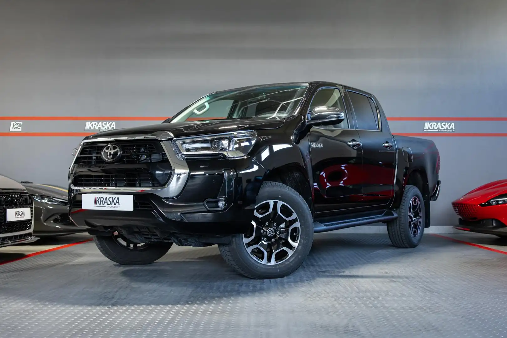 Toyota Hilux 2.8 DC Comfort - Navi - SHZ - SOFORT - LED Noir - 1