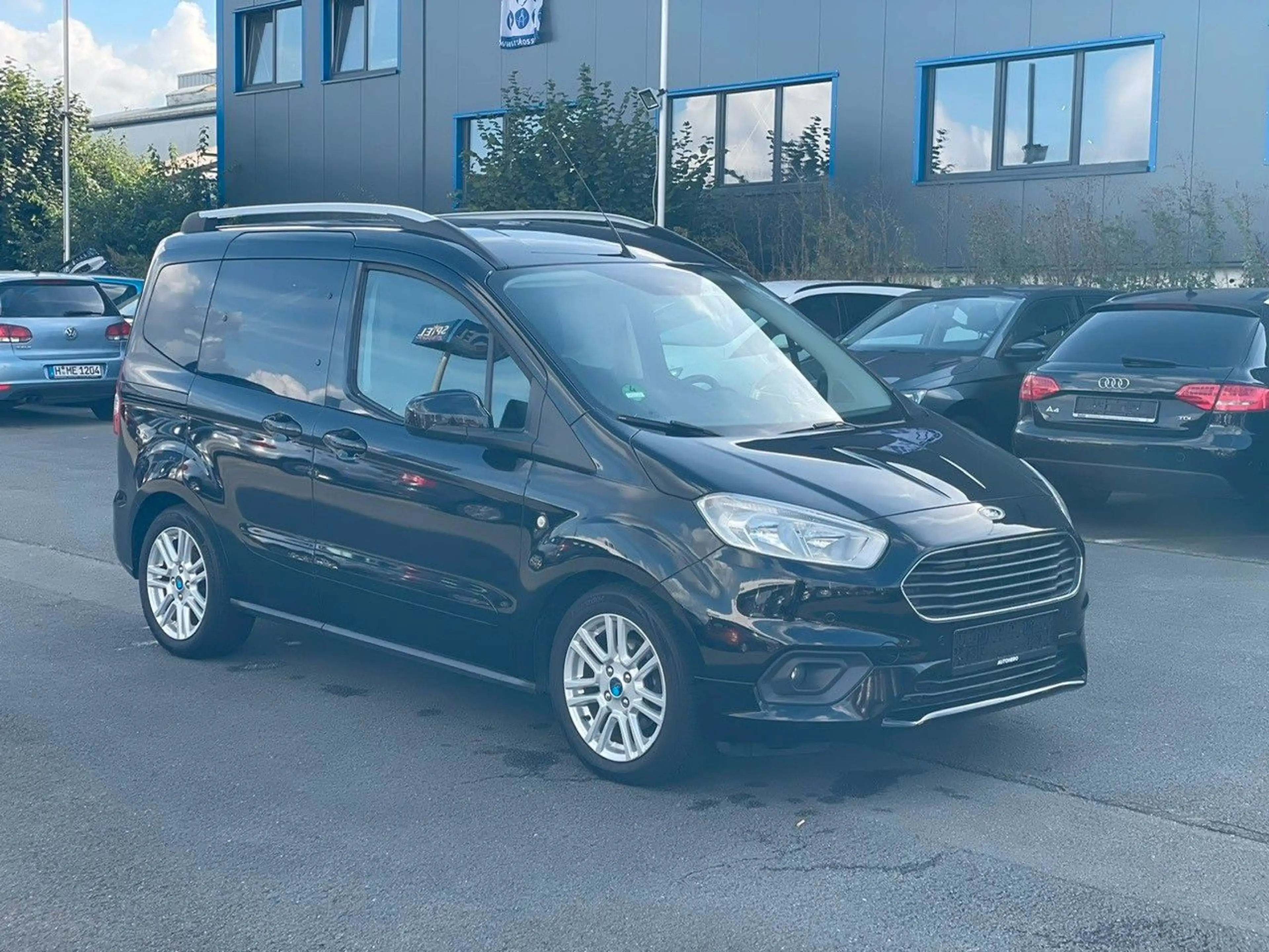Ford Tourneo Courier Titanium, TOP, Zahnriemen neu — photo 3
