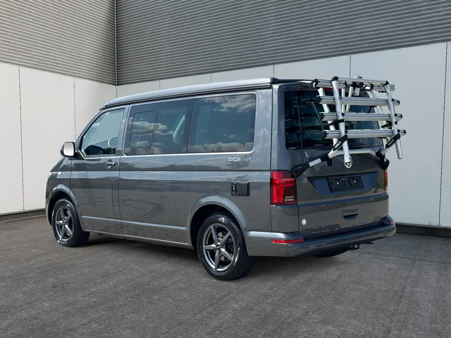 Volkswagen T6.1 California 6.1 Ocean DSG+4MOTION+AHK+ACC+Navi DiscoverPro+... Grau - 2