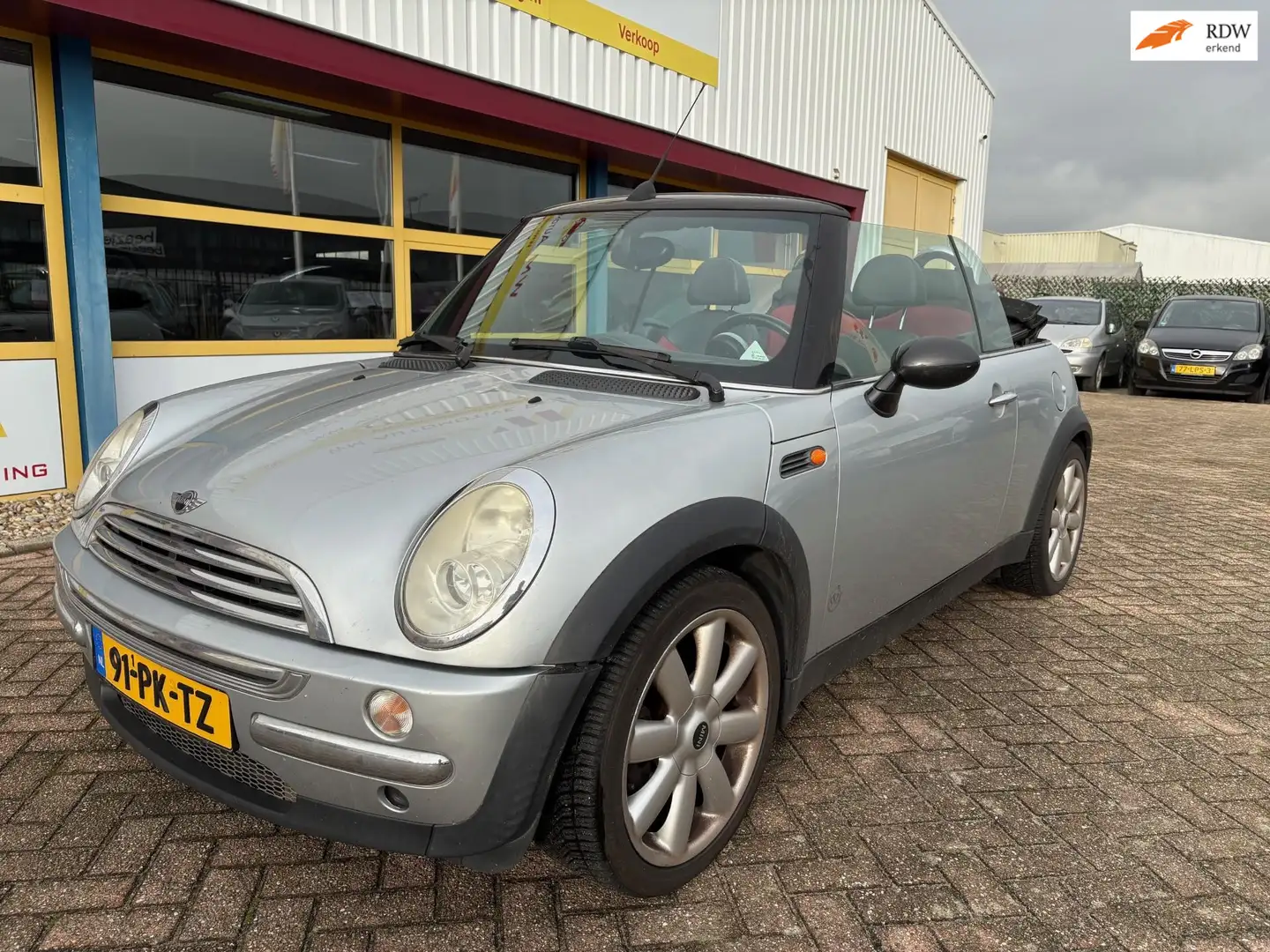 MINI One Cabrio Mini 1.6 Pepper CABRIO APK T/M 11-10-2026 Gris - 1