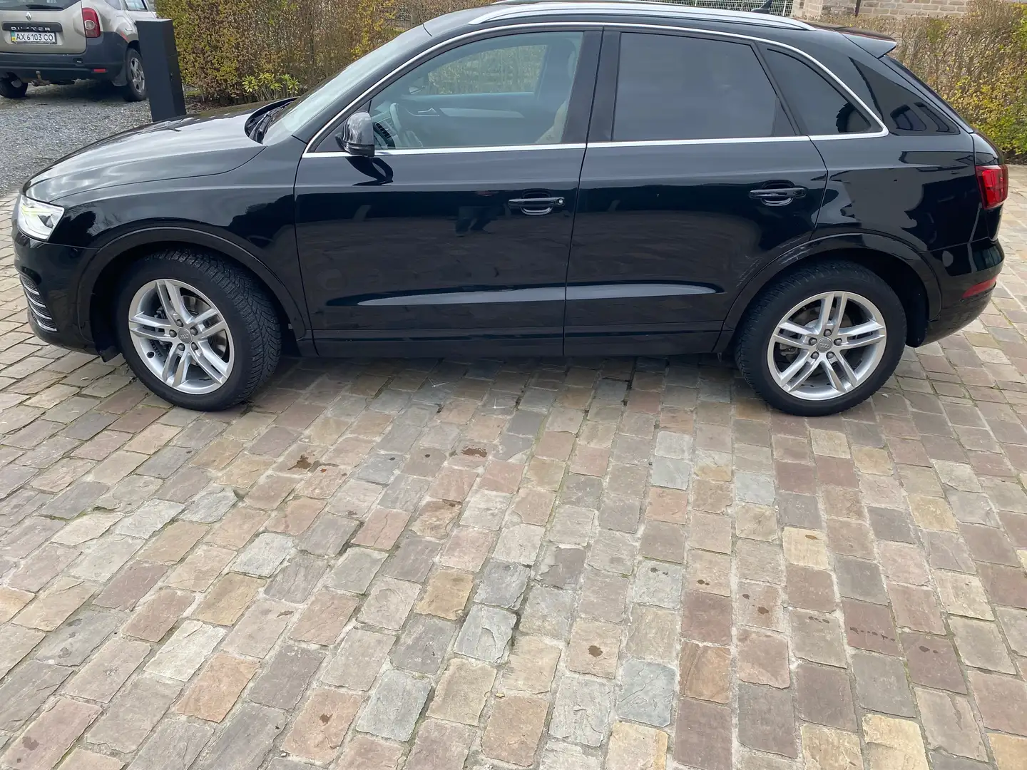Audi Q3 1.4 TFSI S tronic sport - 2