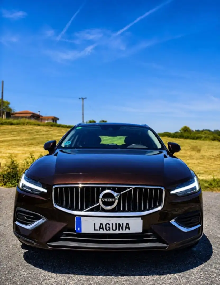 Volvo V60 D3 Inscription Aut. Marrón - 2