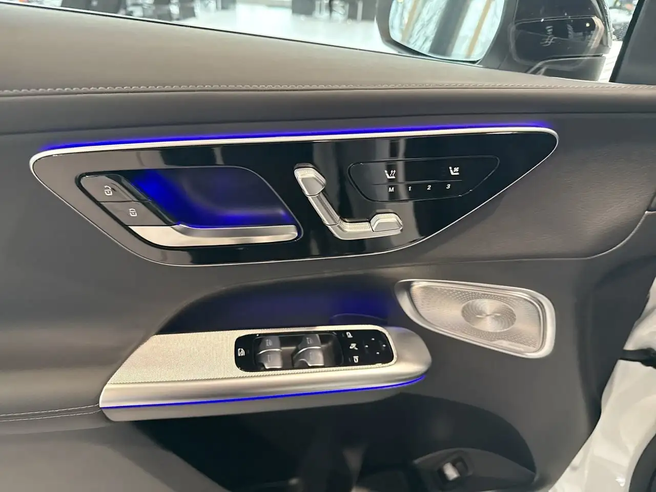 Mercedes-Benz GLC снимка Mercedes-Benz GLC