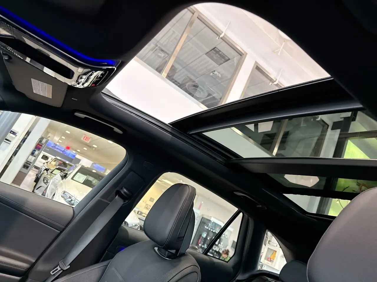 Mercedes-Benz GLC снимка Mercedes-Benz GLC