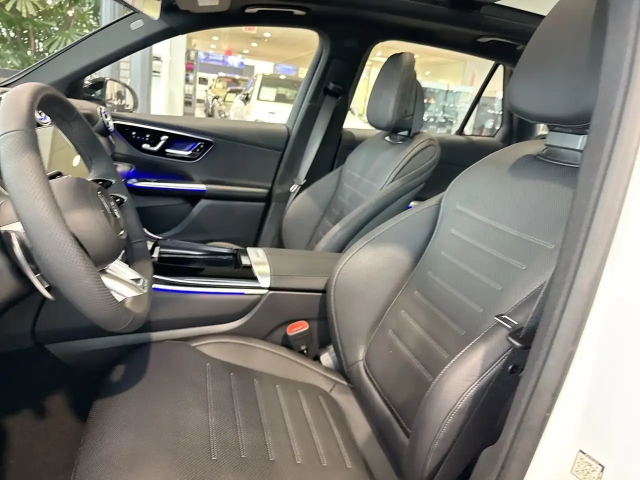 Mercedes-Benz GLC снимка Mercedes-Benz GLC