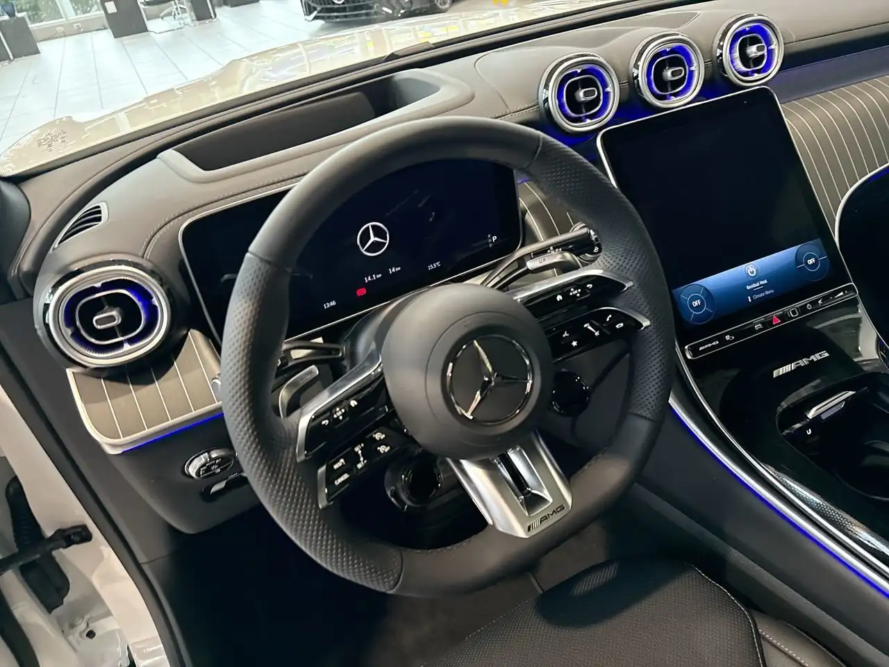 Mercedes-Benz GLC снимка Mercedes-Benz GLC