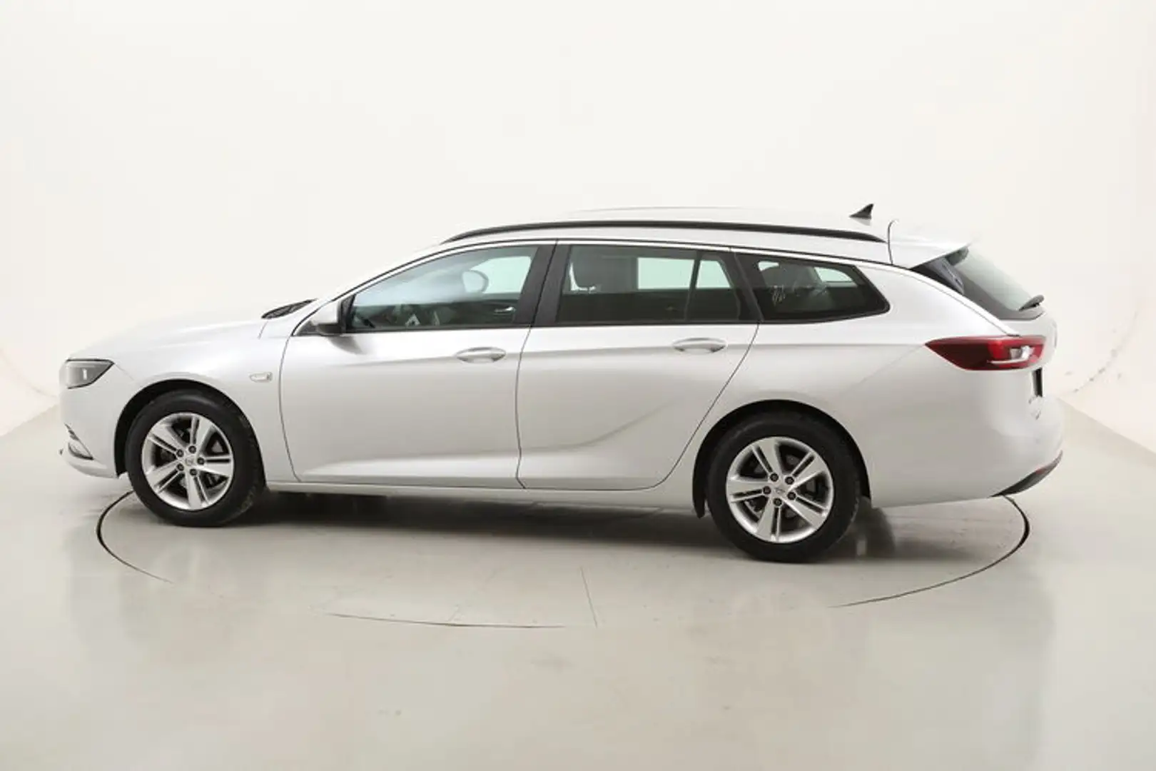 Opel Insignia ST Business AT6 1.6 Diesel 136CV Zilver - 2