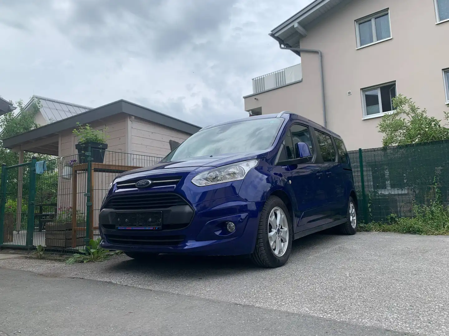 Ford Grand Tourneo Tourneo Grand Connect Titanium 1.5 TDCi Blau - 1