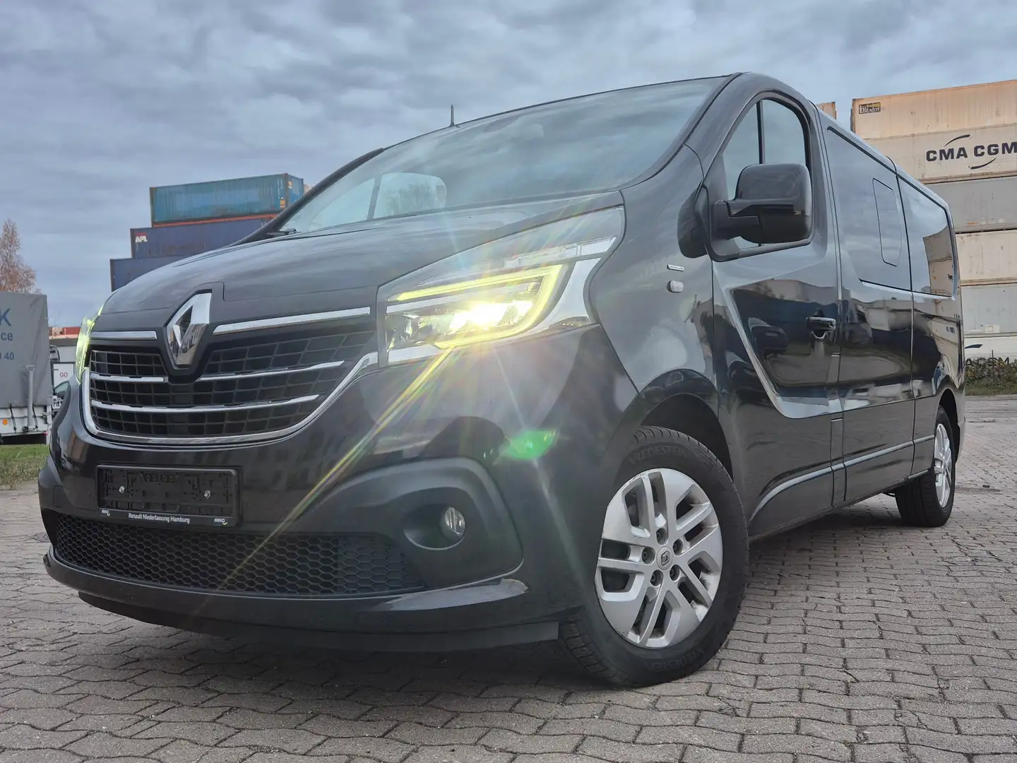 Renault Trafic Trafic dCi 170 ENERGY,1 HAND,LANG L2,GRAND SPACE Schwarz - 1