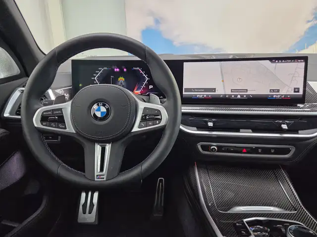 BMW X7 view 9