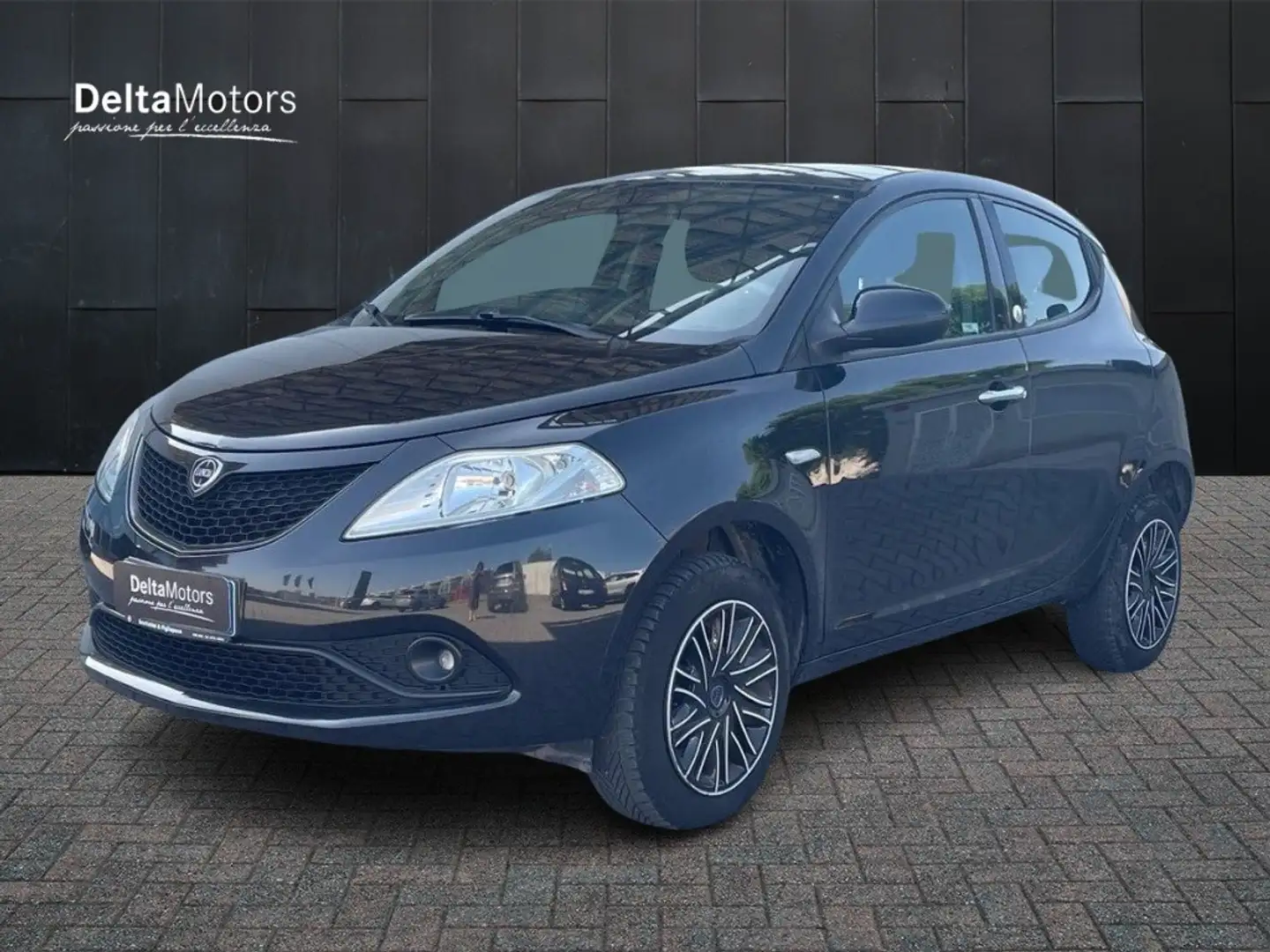 Lancia Ypsilon 5 Porte 0.9 Twinair Ecochic Gold Nero - 1