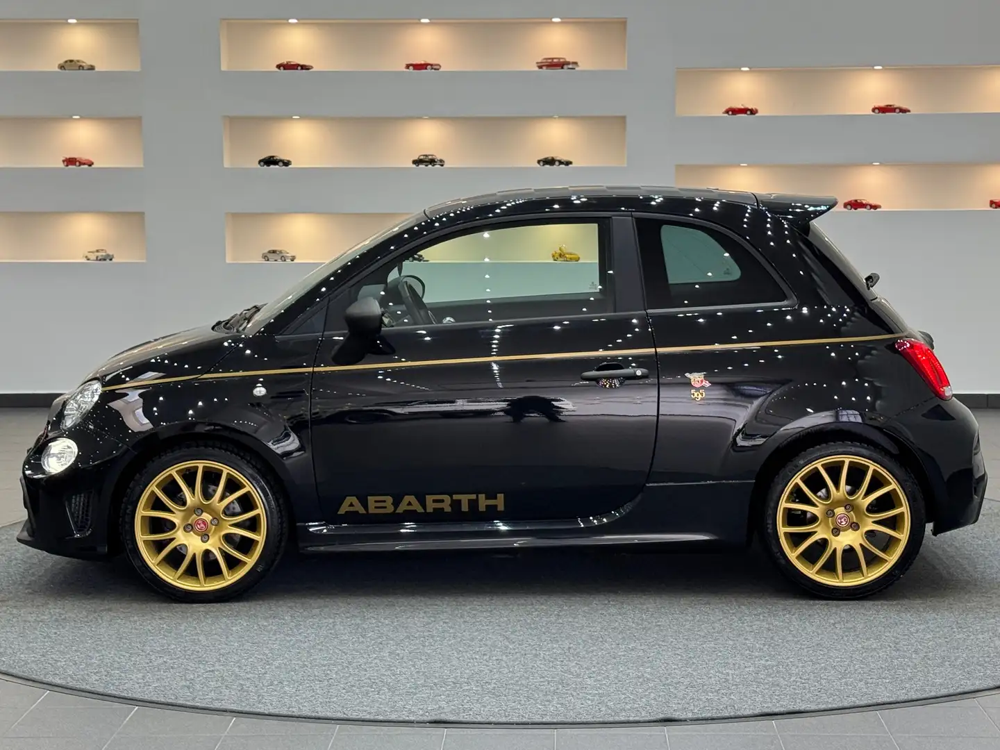 Abarth 595 Scorpioneoro *Schalter*Sondermodell*Bi-Xenon* Schwarz - 2