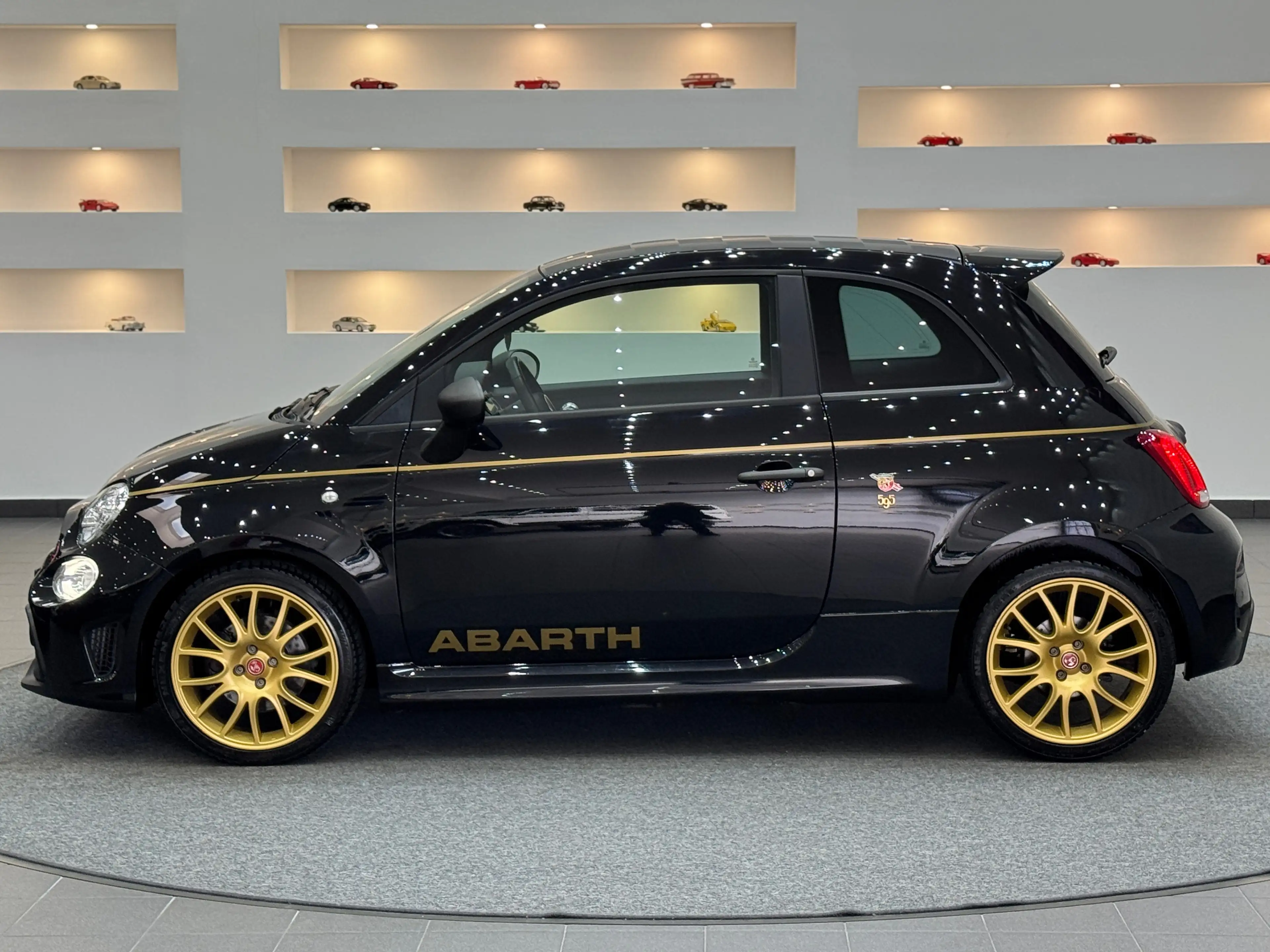 Abarth 595 Scorpioneoro *Schalter*Sondermodell*Bi-Xenon* — photo 2
