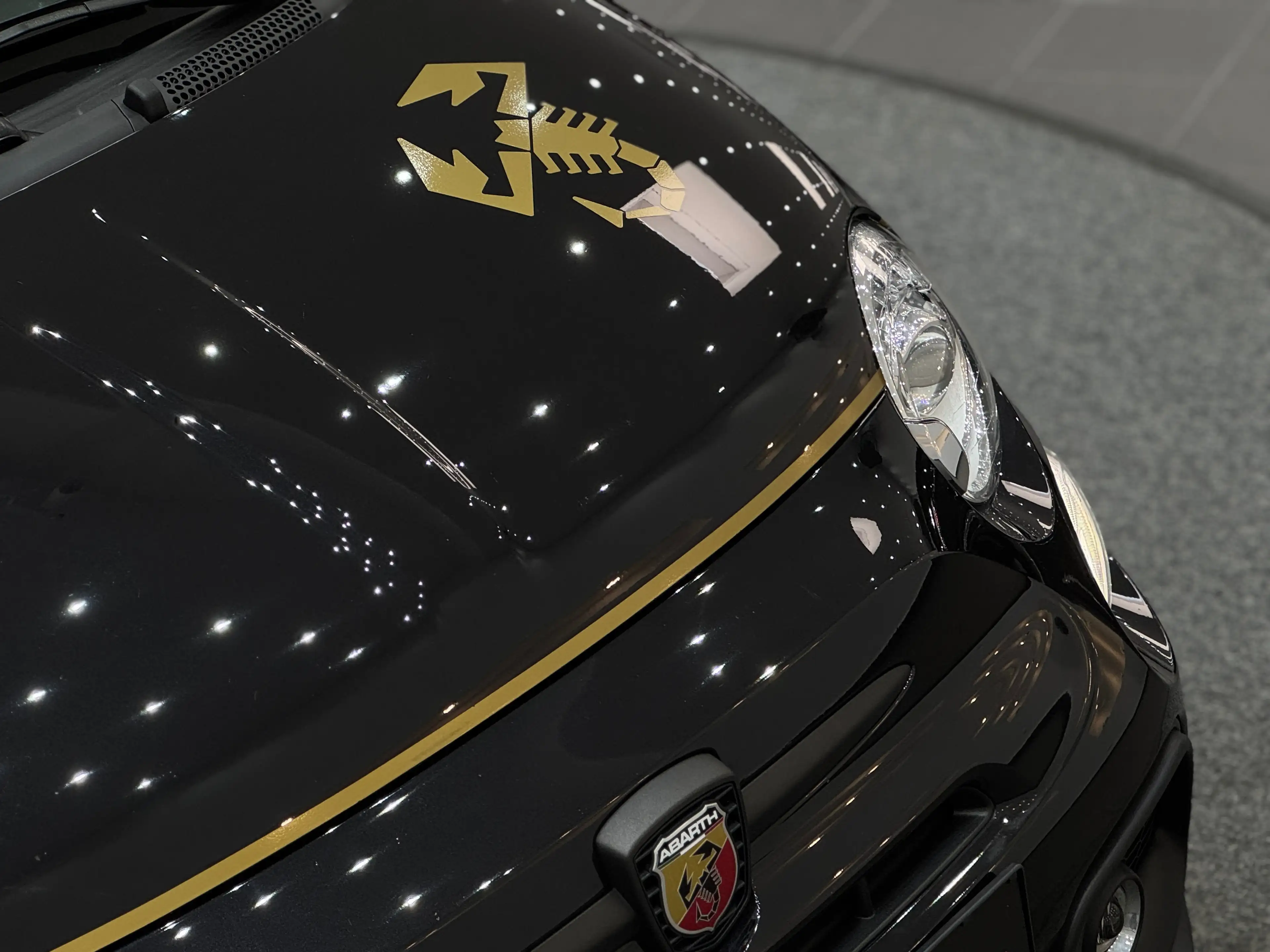 Abarth 595 Scorpioneoro *Schalter*Sondermodell*Bi-Xenon* — photo 12