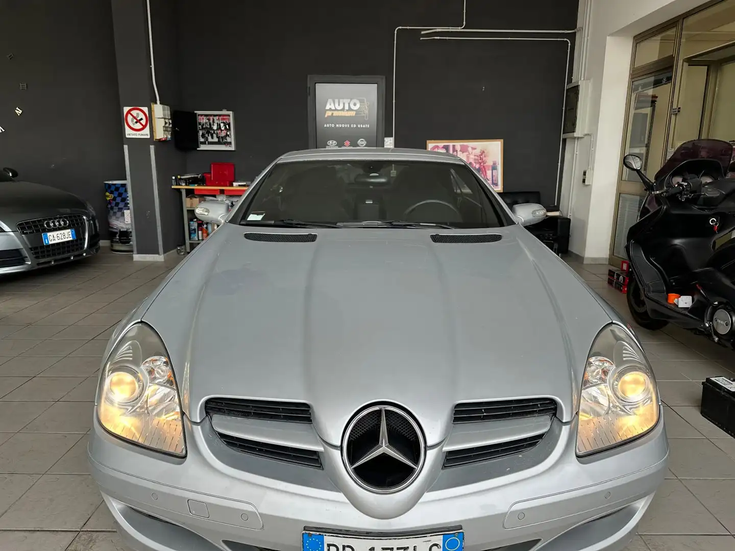 Mercedes-Benz SLK 200 SLK Roadster - R171 k Sport Silber - 1