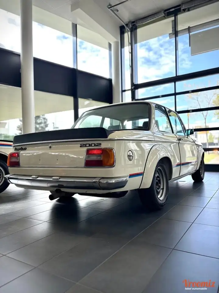BMW 2002 Turbo - 170CH - 1975 - Chamonix White - Matching Numbers - CERTIFIER AUTHENTIQUE, foto 6