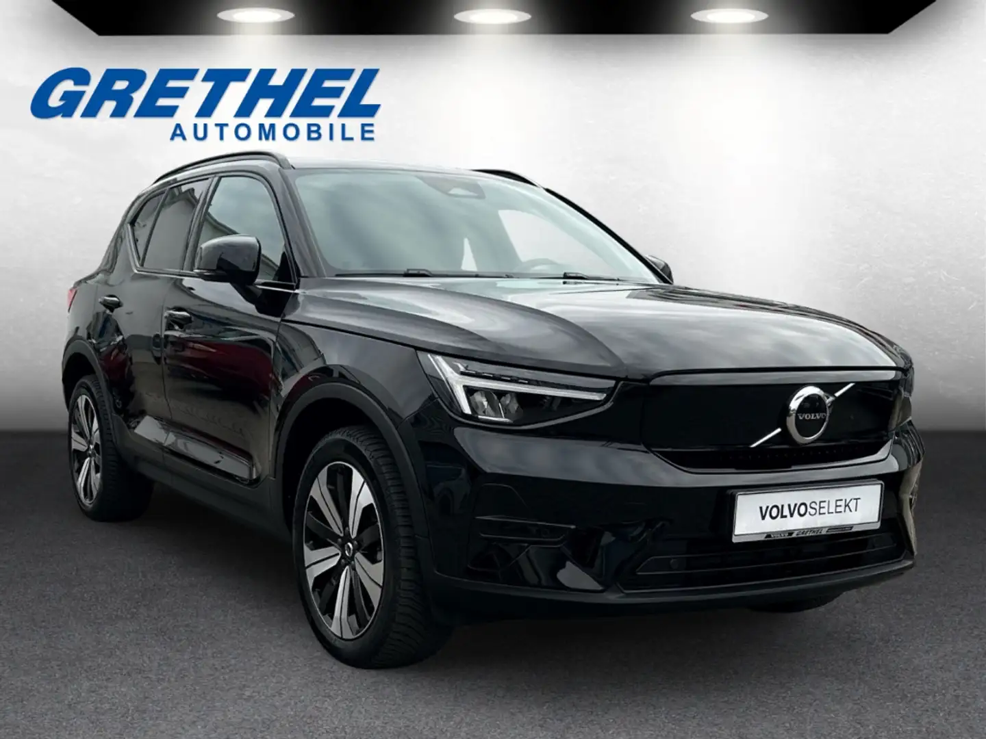 Volvo XC40 Core Recharge Pure Electric 2WD P8 StandHZG Navi d Schwarz - 1