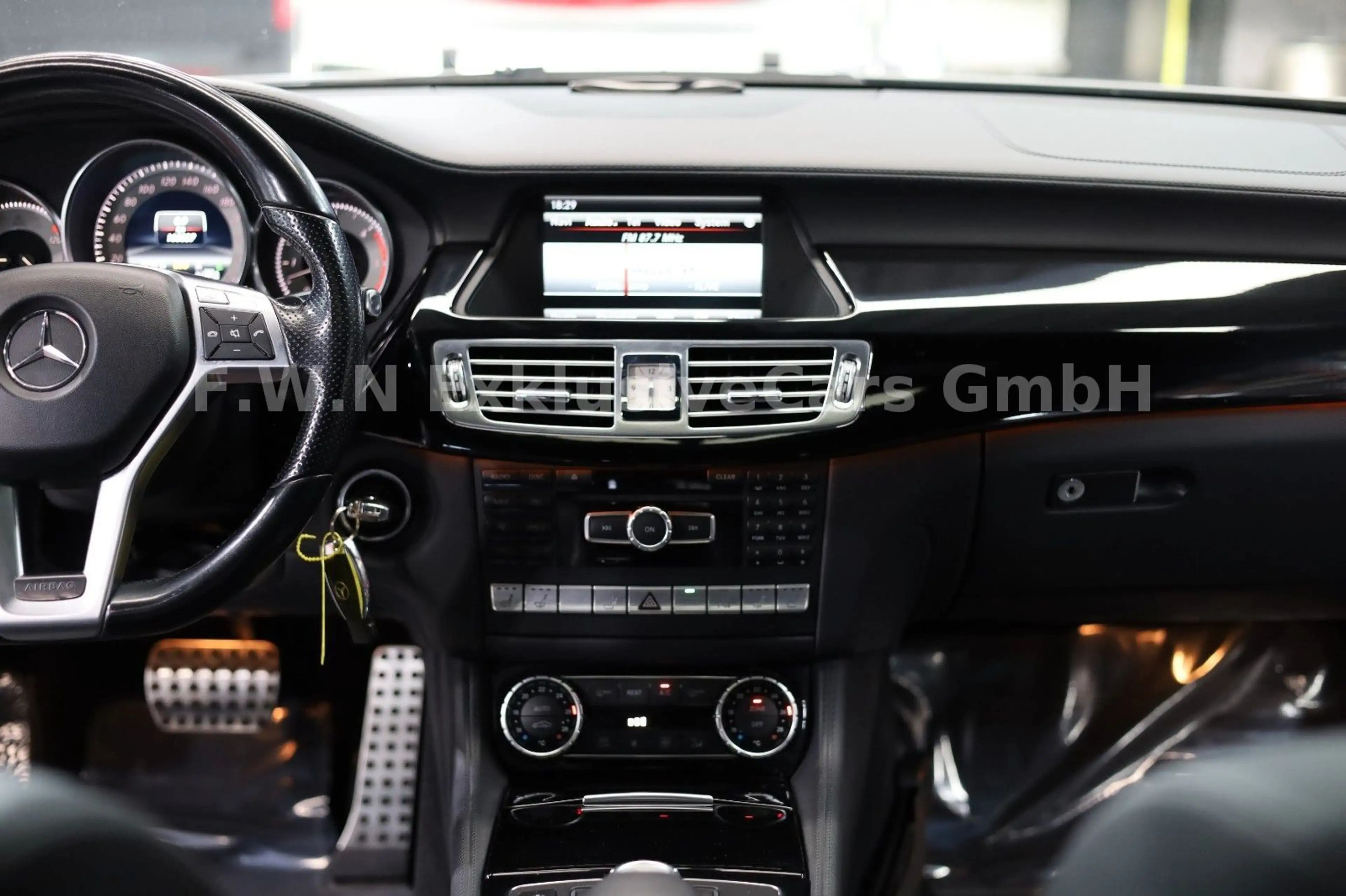 Mercedes-Benz CLS CLS 350 CDI AMG Shooting Brake*Deigno Matt*ACC* — photo 6