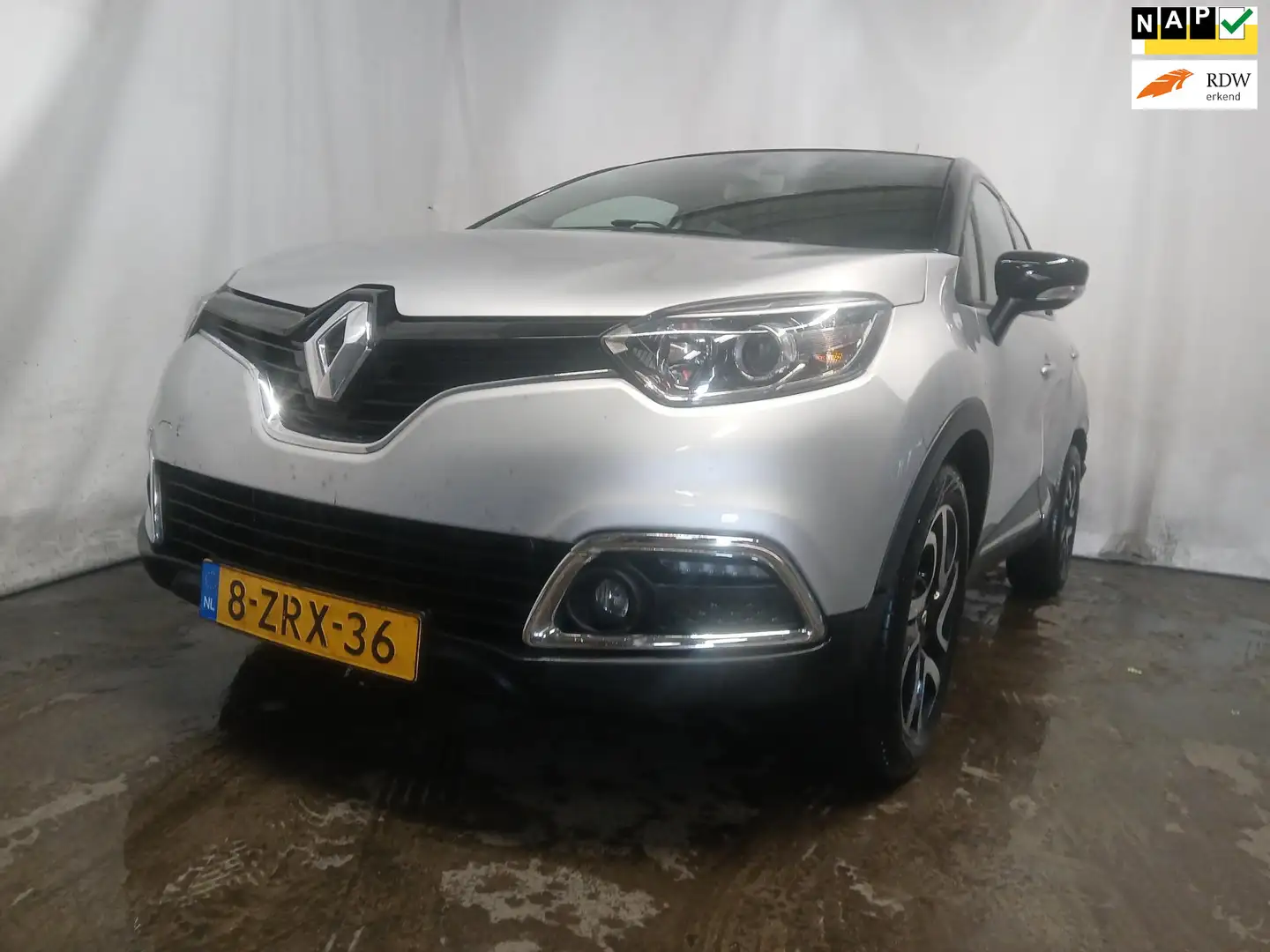 Renault Captur 0.9 TCe Dynamique SCHADEAUTO!! Grau - 1