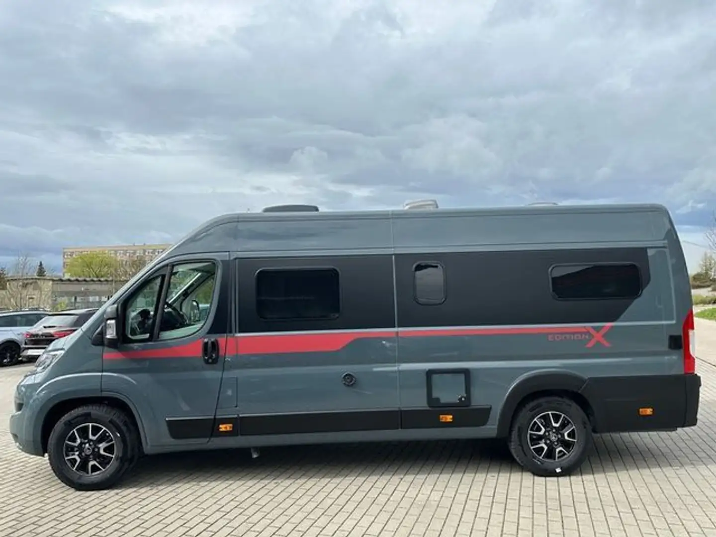 Pilote V630J X-Edition DIESELHZG/SAFETYPACK/2xAUFBAU/SO Gris - 2