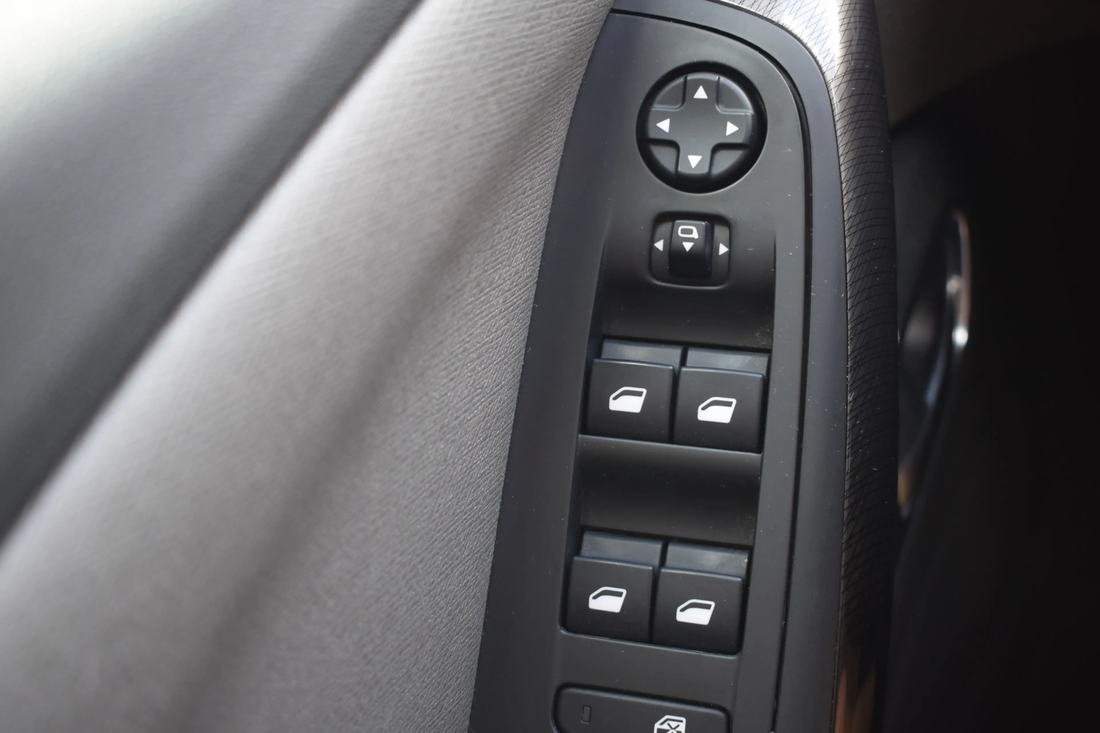 Citroen Grand C4 Picasso 1.2 PureTech Shine automaat 7 persoons — photo 33