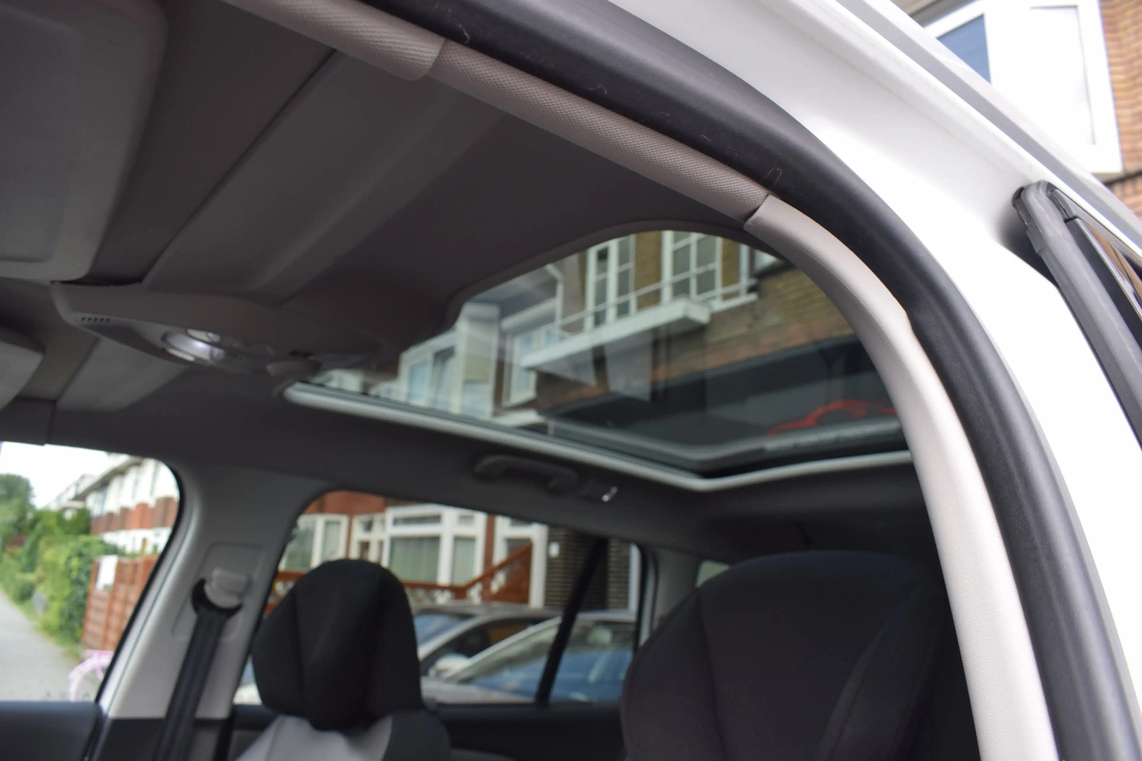 Citroen Grand C4 Picasso 1.2 PureTech Shine automaat 7 persoons — photo 16