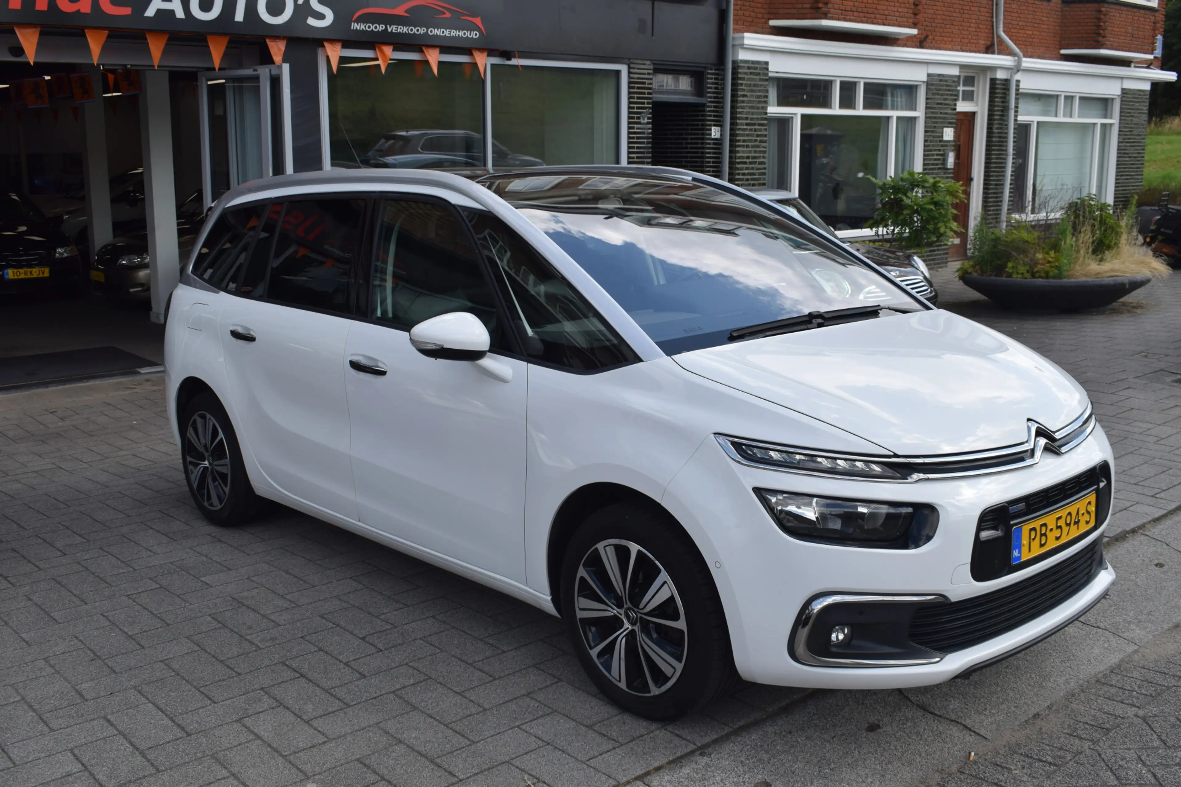 Citroen Grand C4 Picasso 1.2 PureTech Shine automaat 7 persoons — photo 5
