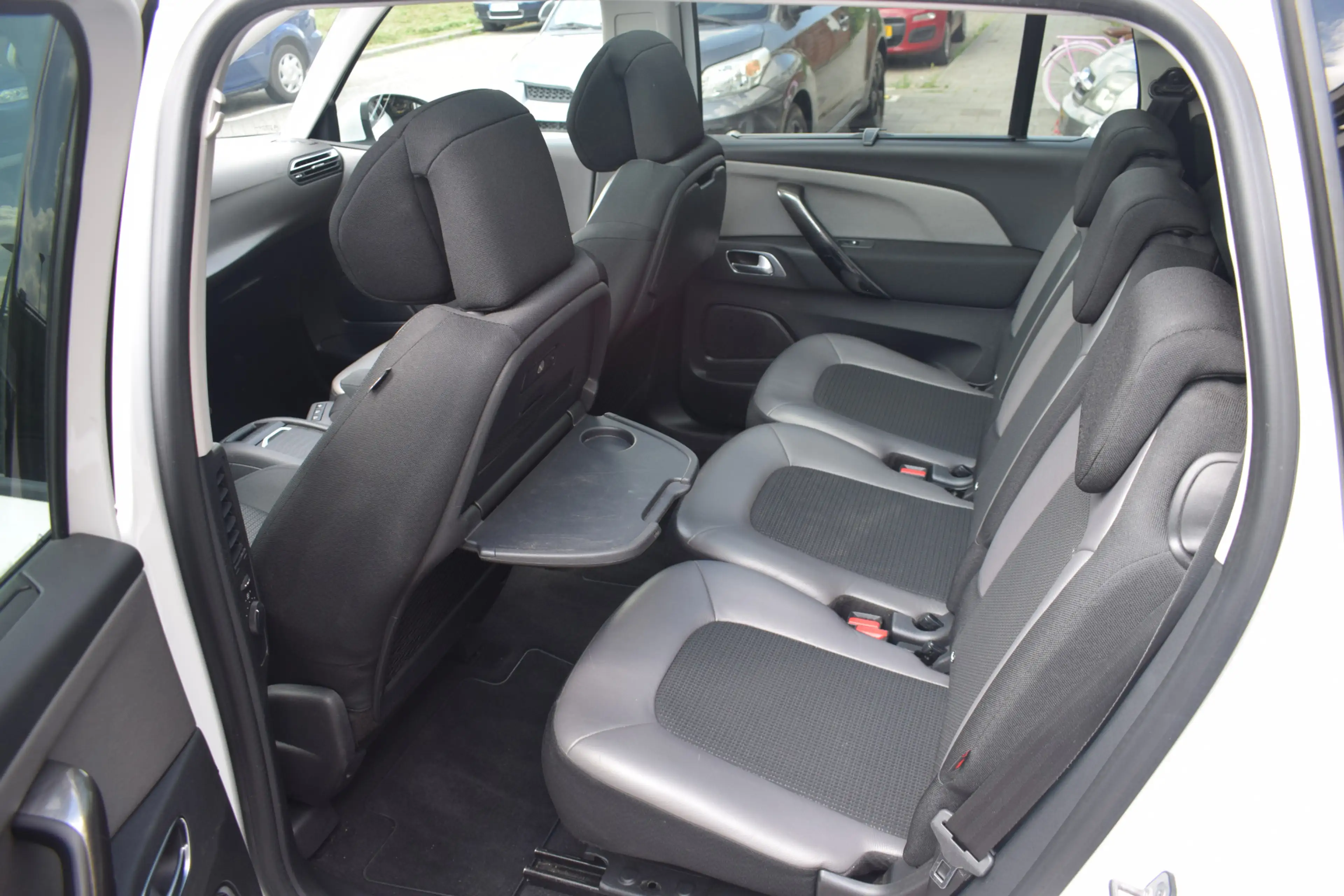 Citroen Grand C4 Picasso 1.2 PureTech Shine automaat 7 persoons — photo 19