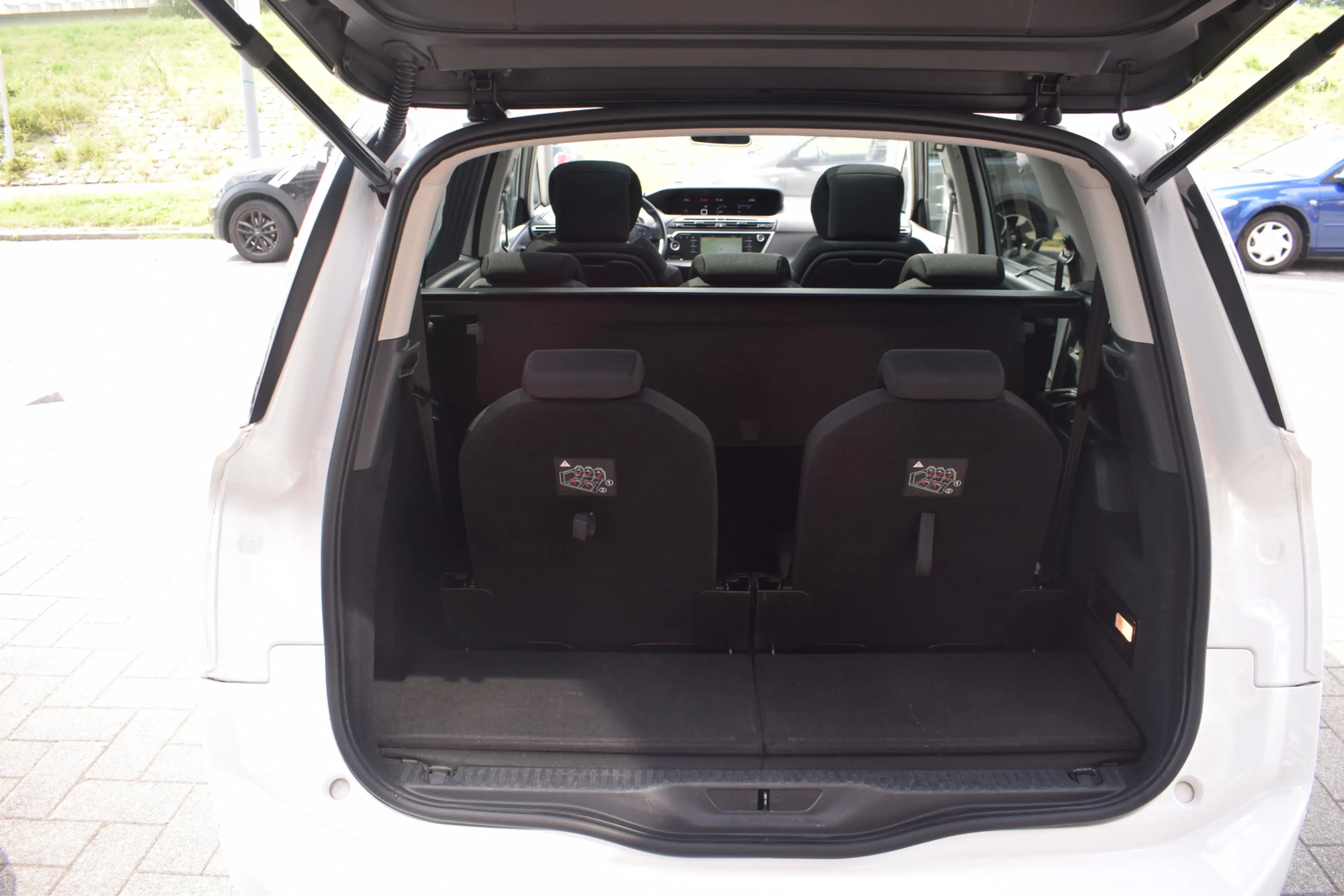 Citroen Grand C4 Picasso 1.2 PureTech Shine automaat 7 persoons — photo 23