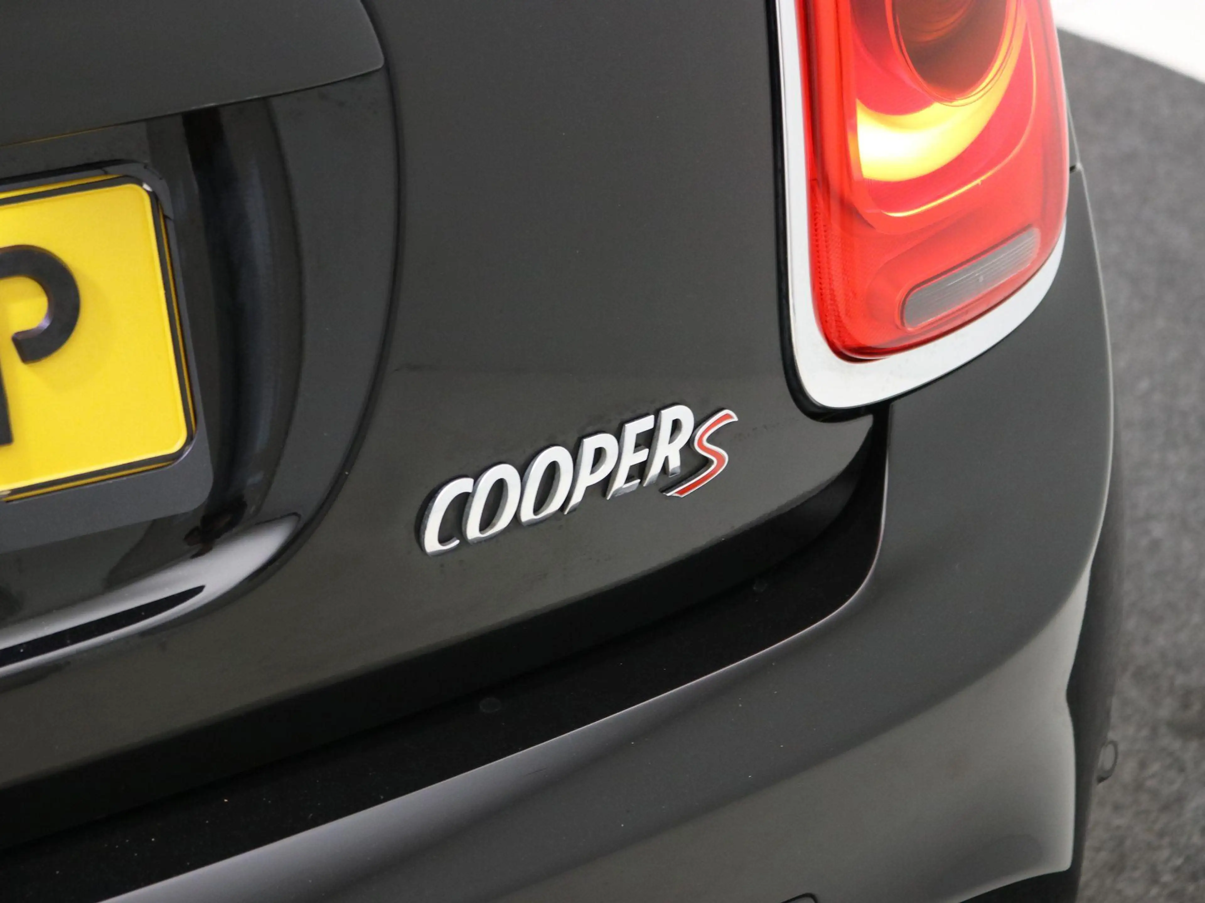 MINI Cooper S Cabrio 2.0 Chili Serious Business / Navigatie / Parkeerse — photo 18