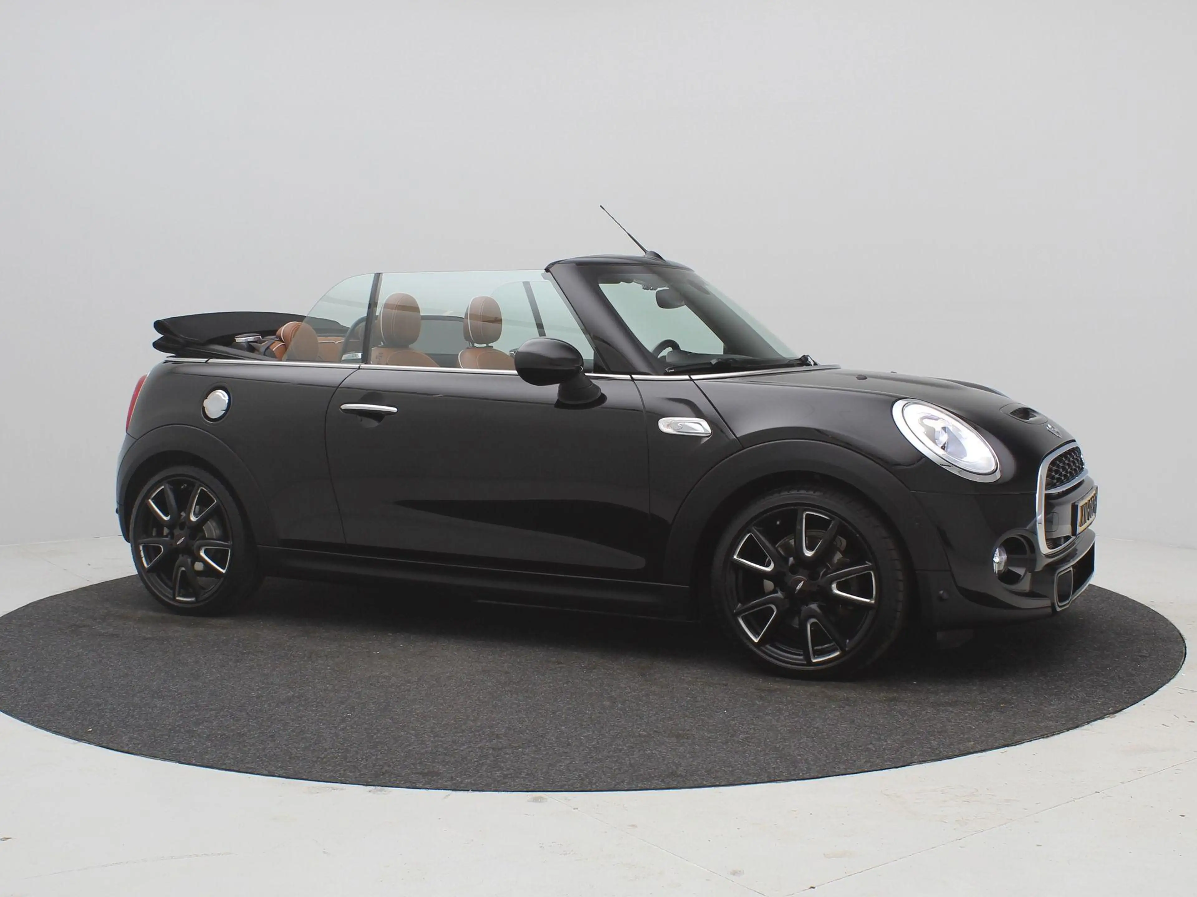 MINI Cooper S Cabrio 2.0 Chili Serious Business / Navigatie / Parkeerse — photo 12