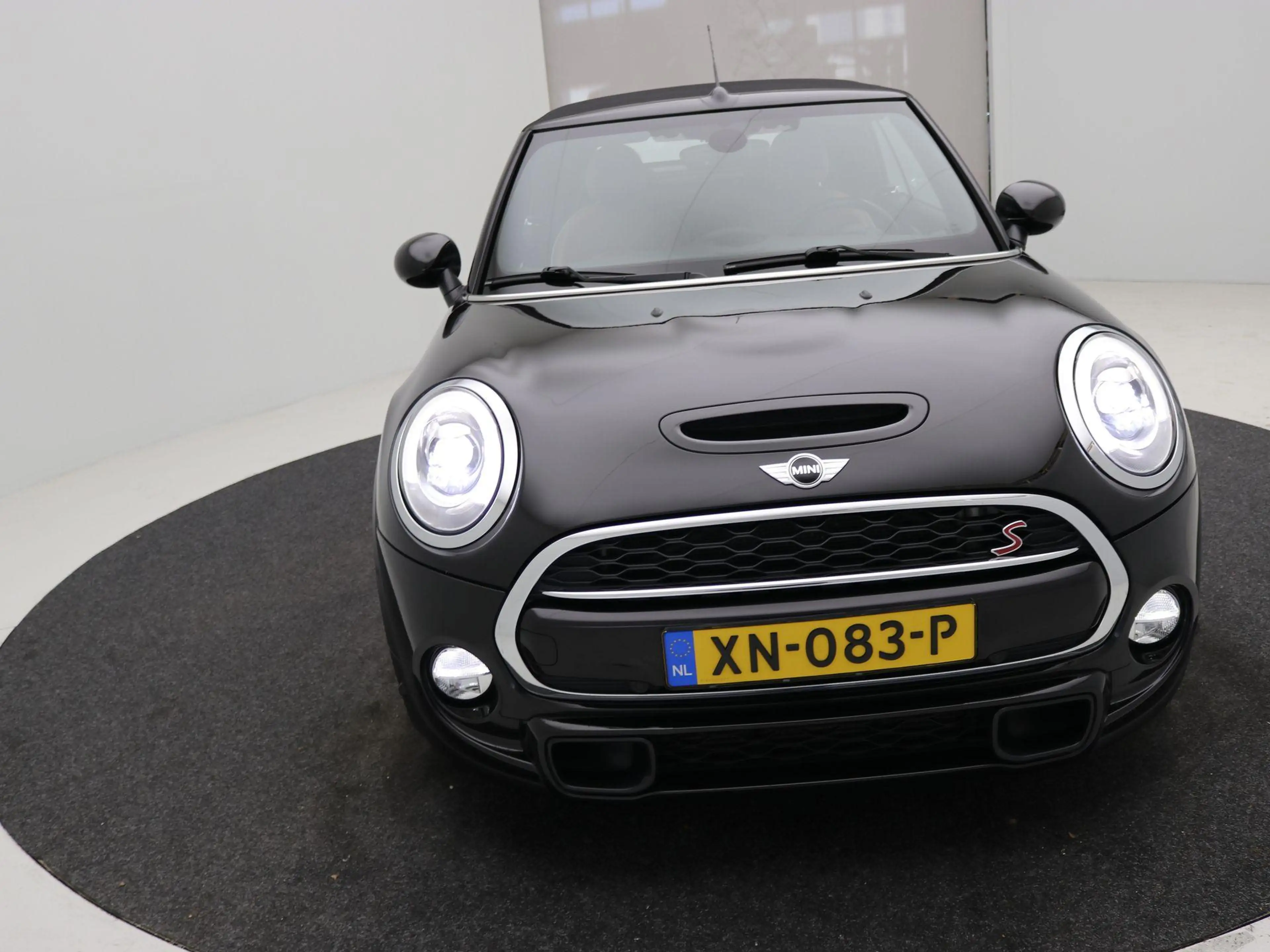 MINI Cooper S Cabrio 2.0 Chili Serious Business / Navigatie / Parkeerse — photo 33