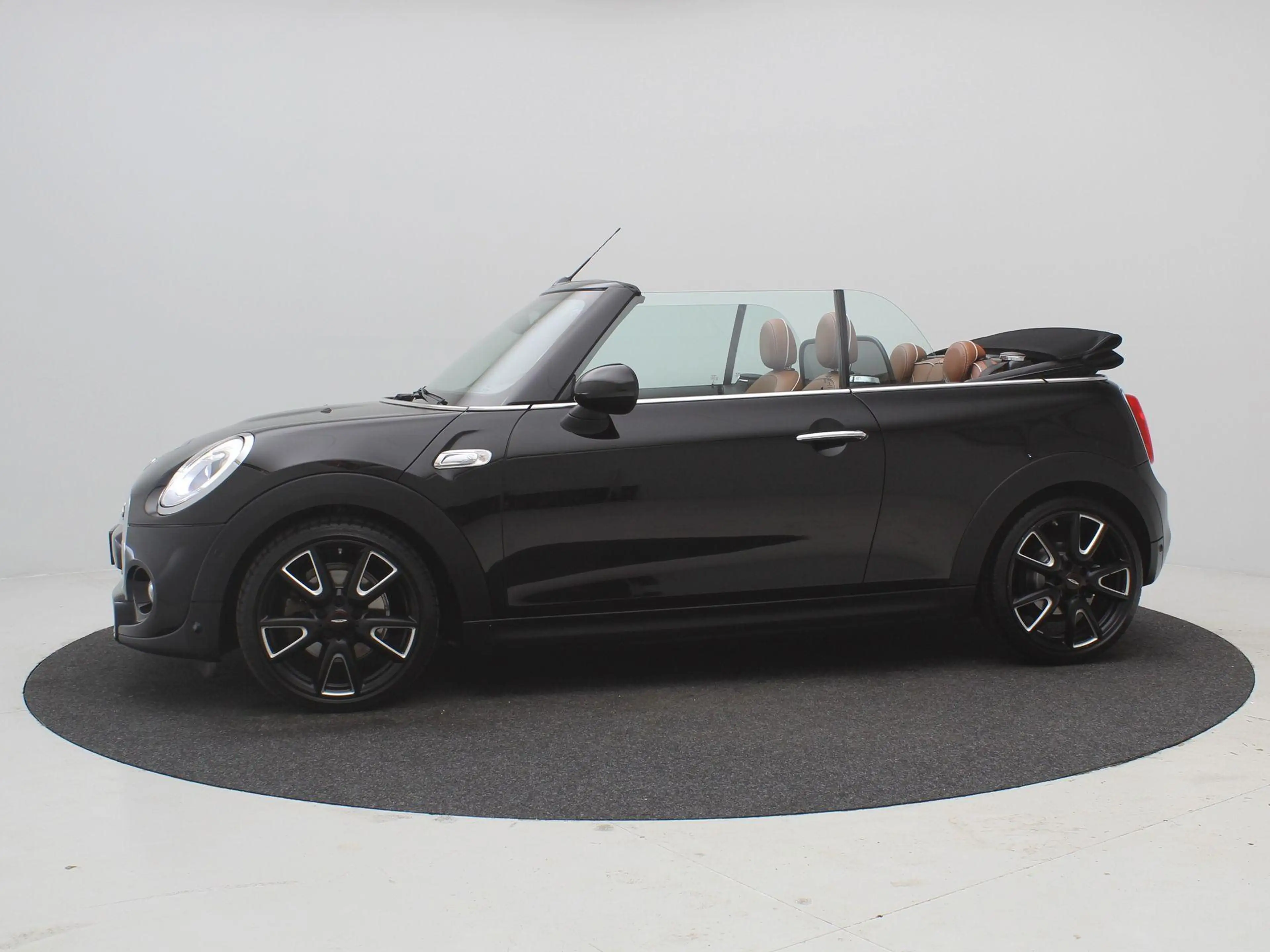 MINI Cooper S Cabrio 2.0 Chili Serious Business / Navigatie / Parkeerse — photo 6