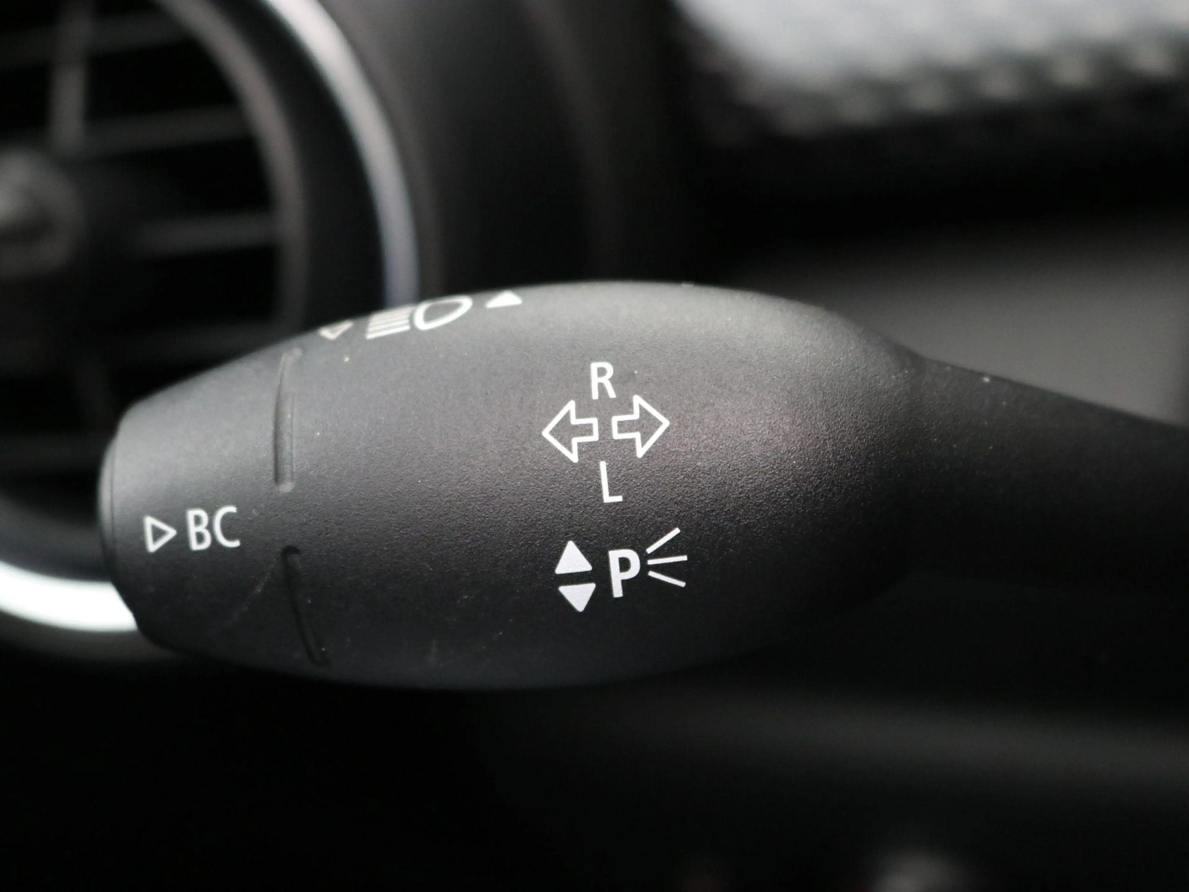 MINI Cooper S Cabrio 2.0 Chili Serious Business / Navigatie / Parkeerse — photo 21