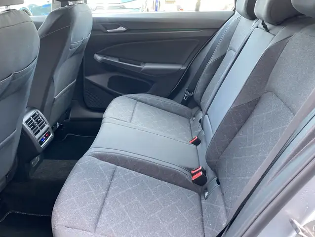 Volkswagen Golf view 13