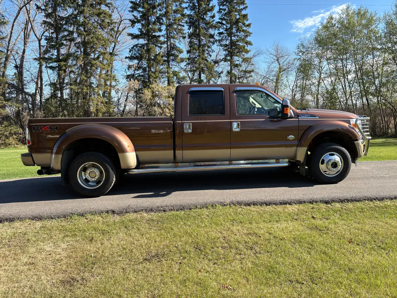 Ford F-450 Super Duty снимка Ford F-450 Super Duty