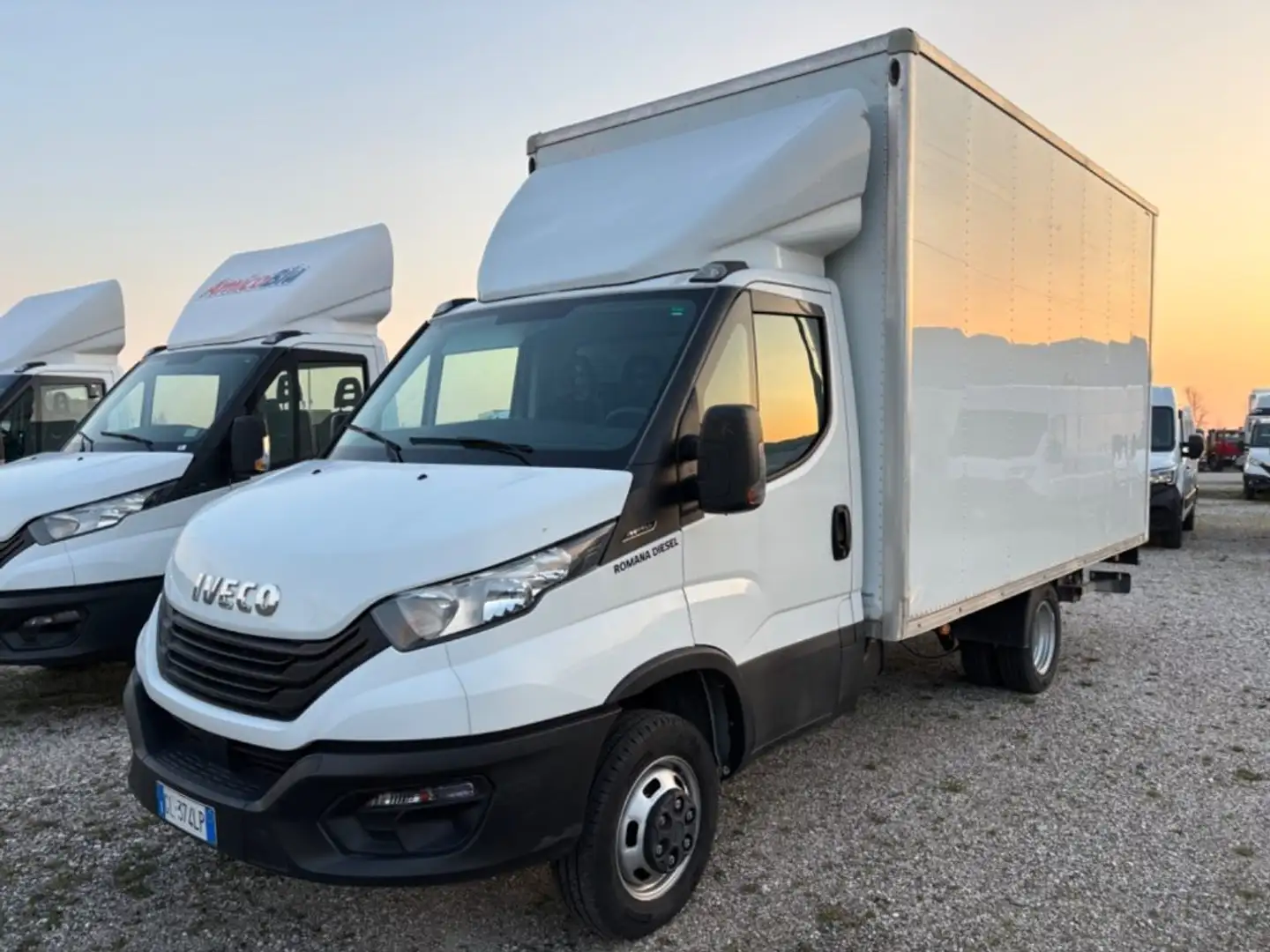 Iveco Daily 35C14 BTor 2.3 HPT PL-RG Cabinato Blanco - 2