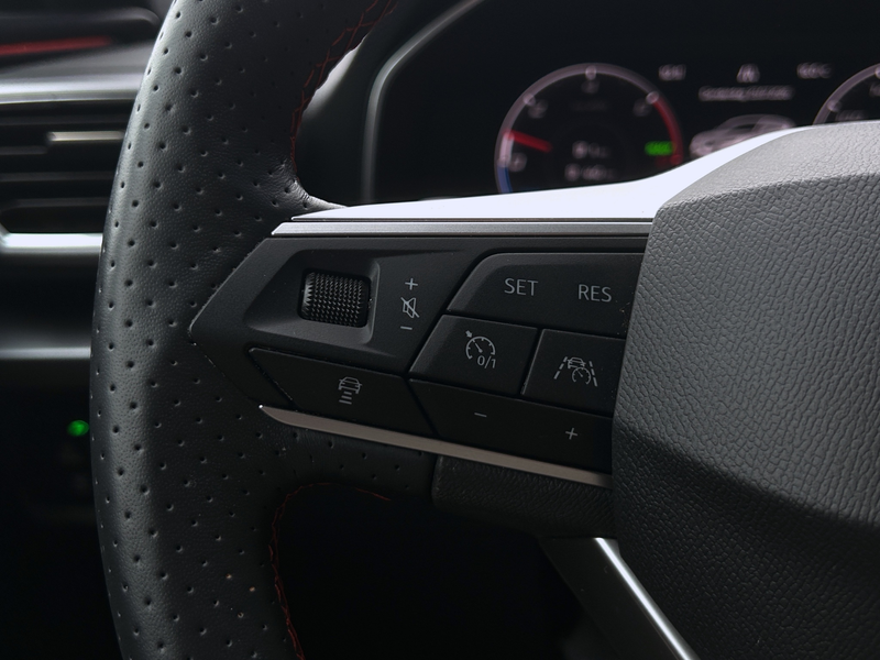 SEAT Leon 1.4 TSI eHybrid PHEV FR | Adap. Cruise Control | P — photo 14