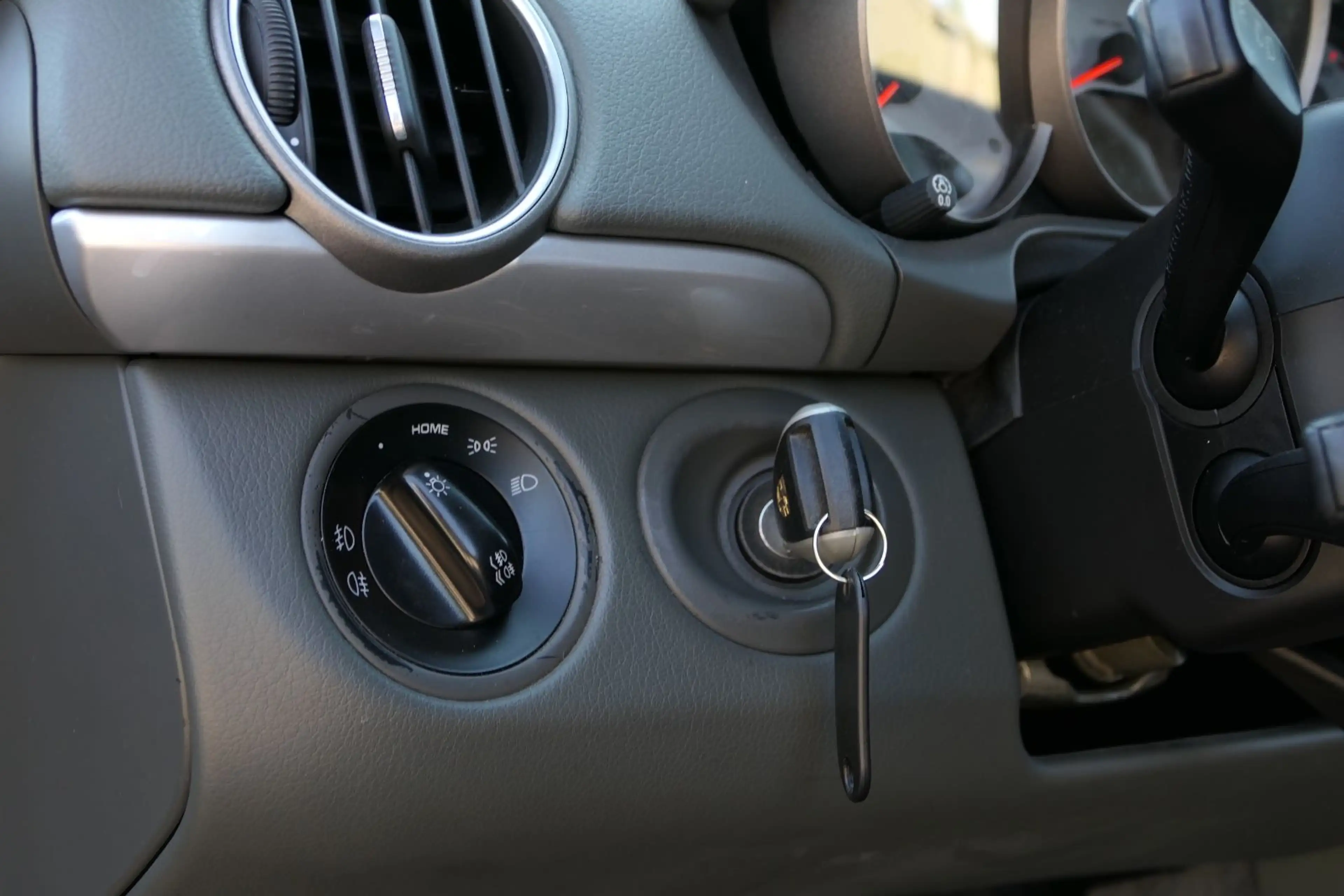 Porsche Cayman S — photo 12