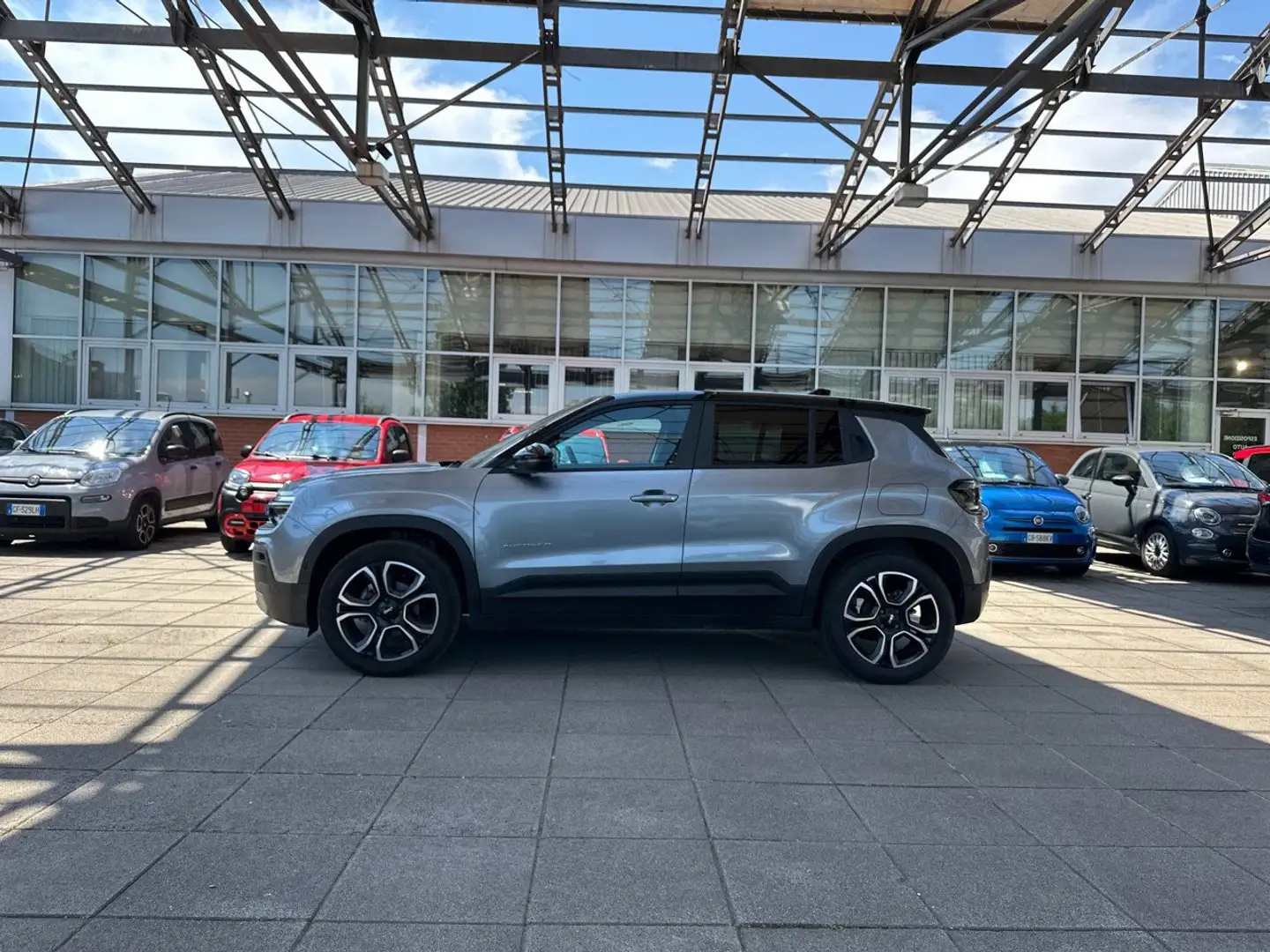 Jeep Avenger 1.2 Turbo Summit Grigio - 2