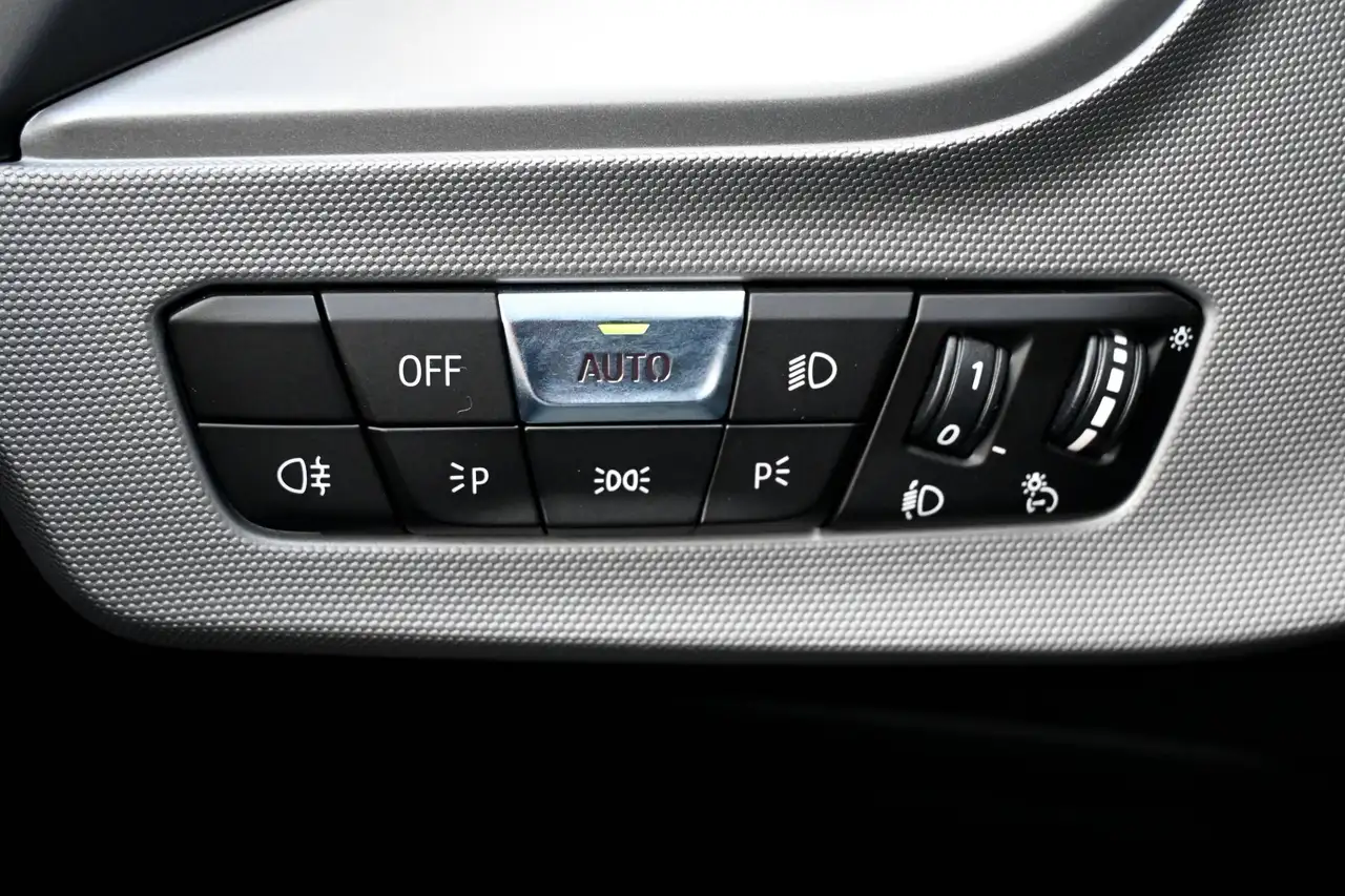 BMW 116 i / Cam, LED, Cruise, Carplay, DAB, 19inch, BTW, миниатюра 27