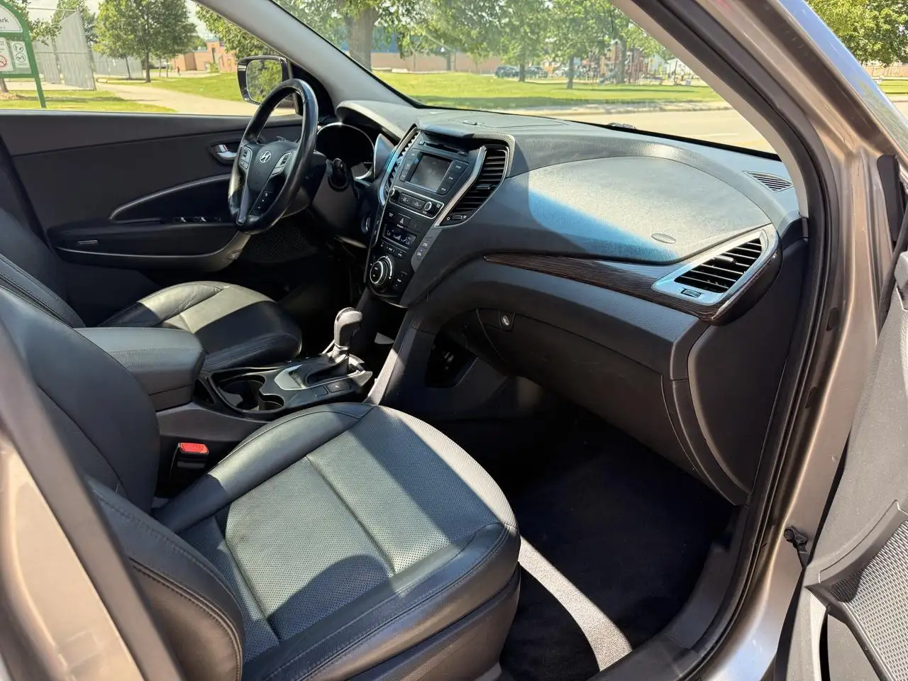 Hyundai SANTA FE снимка Hyundai SANTA FE