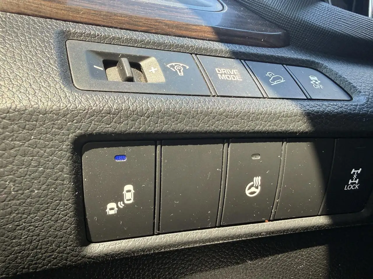 Hyundai SANTA FE снимка Hyundai SANTA FE