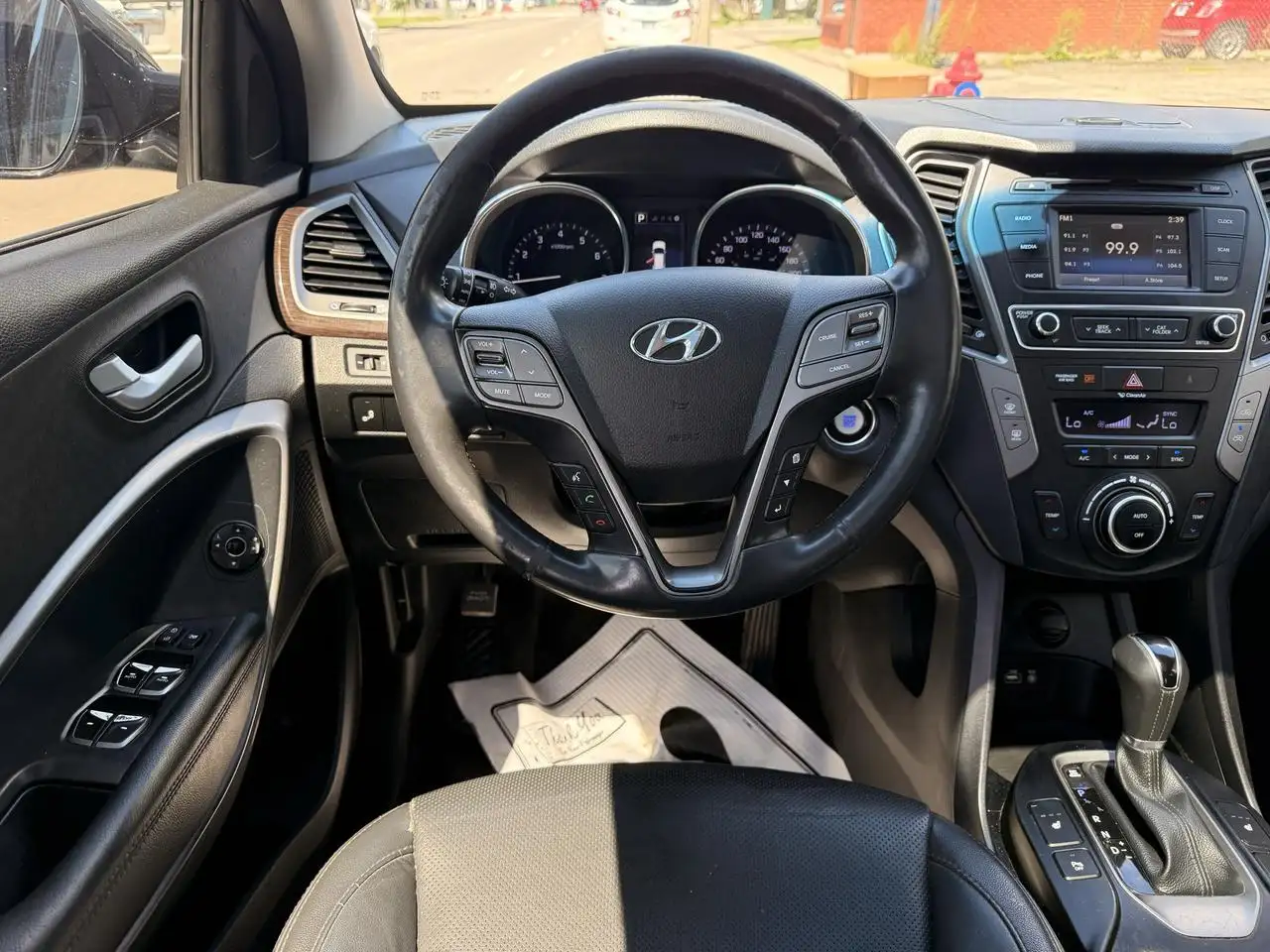 Hyundai SANTA FE снимка Hyundai SANTA FE