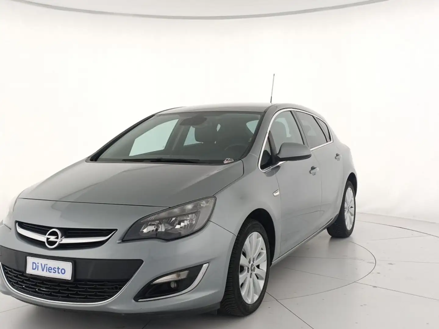 Opel Astra 5p 1.4 t cosmo 120cv 5p Gris - 1
