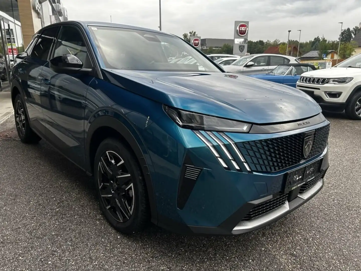 Peugeot 3008 3008 Hybrid 136 E-DCS6 Allure Aut. Allure Blau - 1