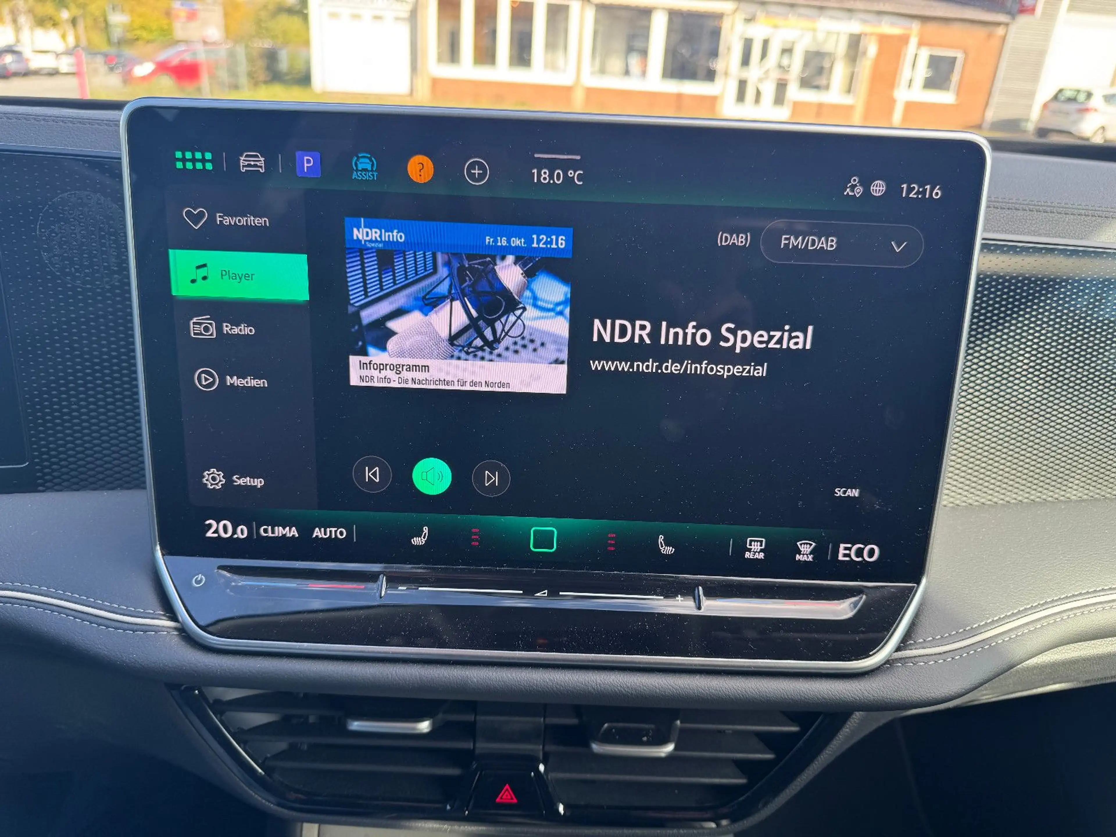 Volkswagen Passat Variant 1.5  eHybrid 110 kW Business,AHK — photo 6