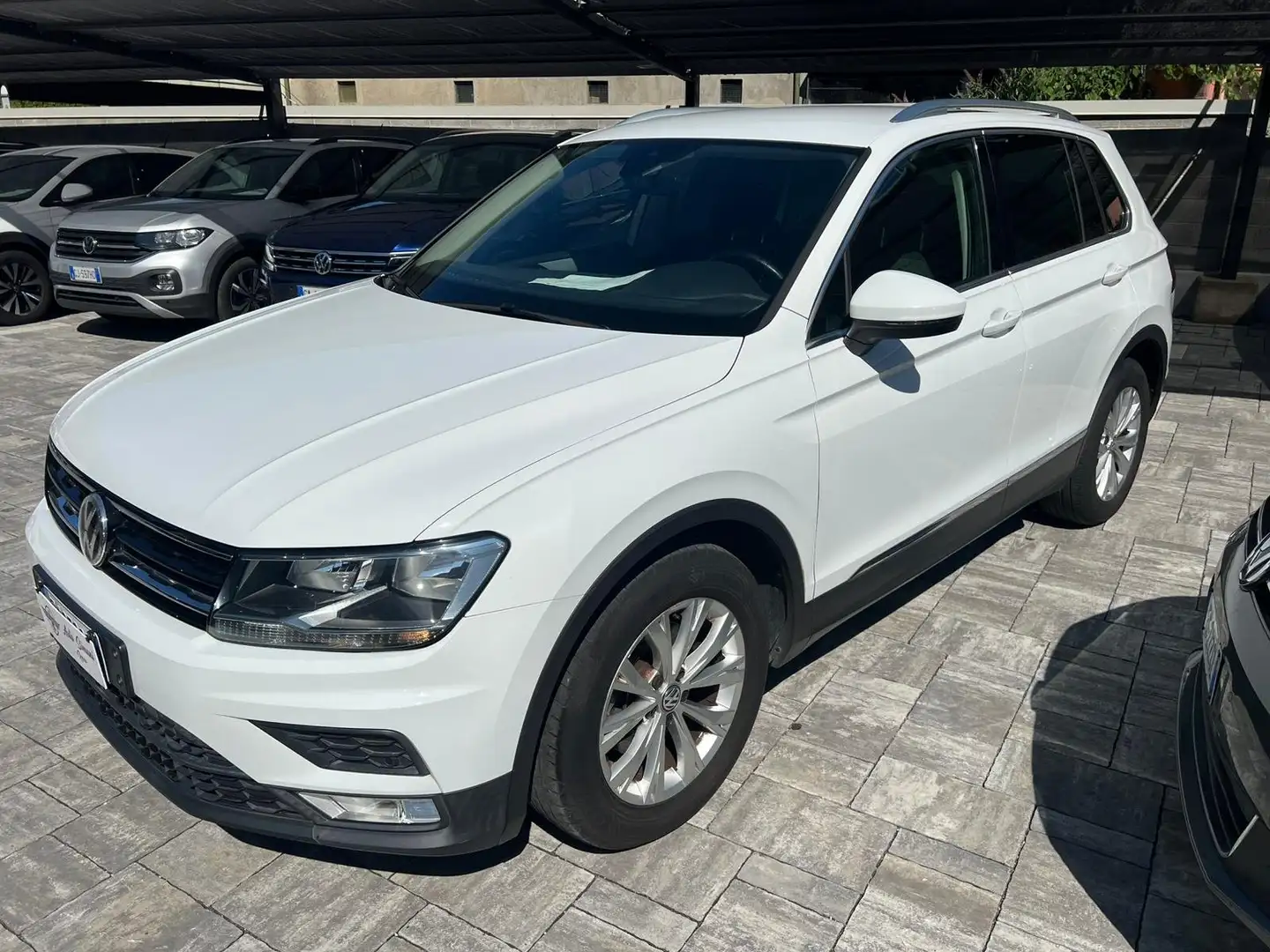 Volkswagen Tiguan Tiguan II 2016 1.6 tdi 115cv Bianco - 1